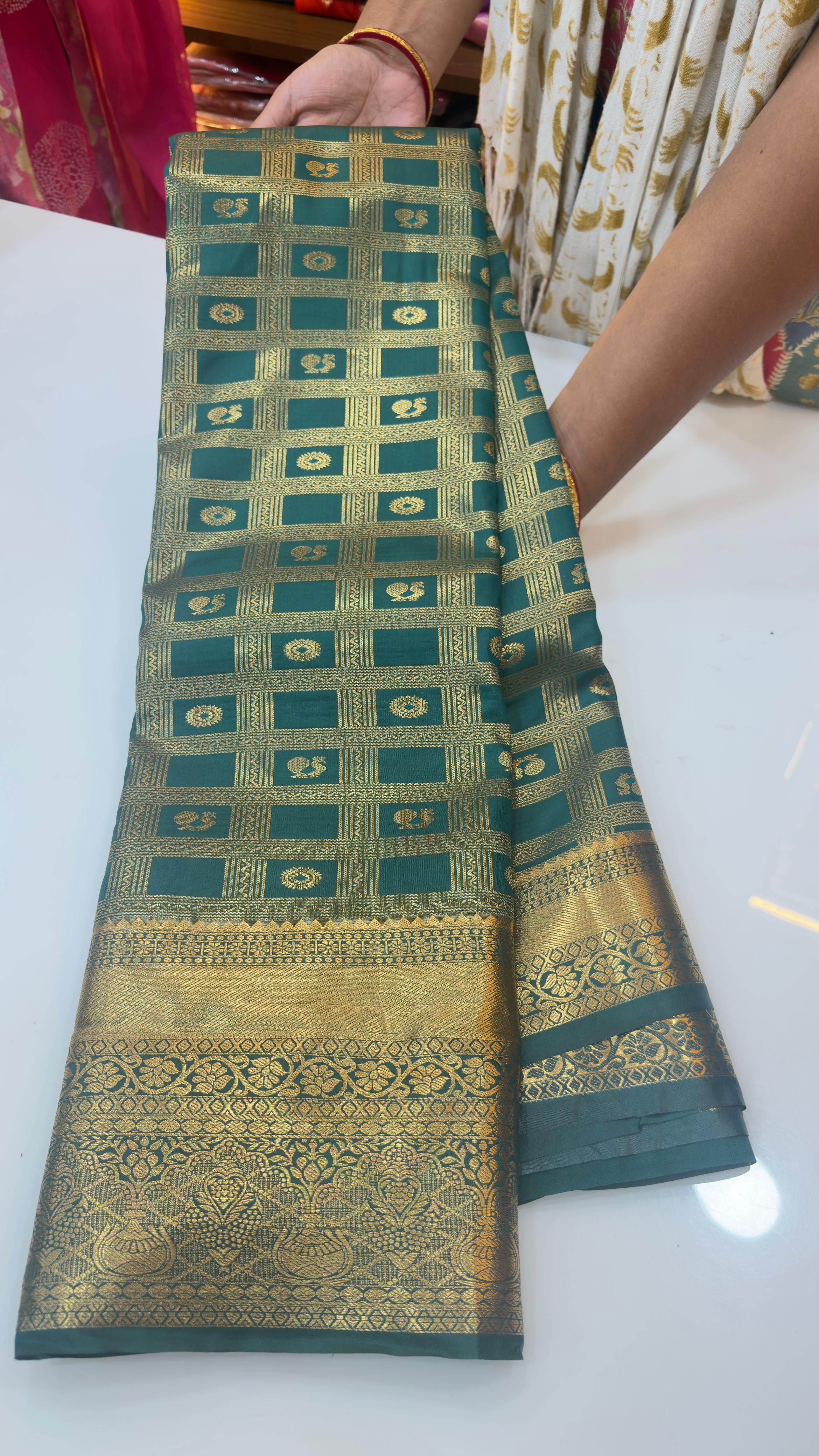 Semi Kanchi pattu