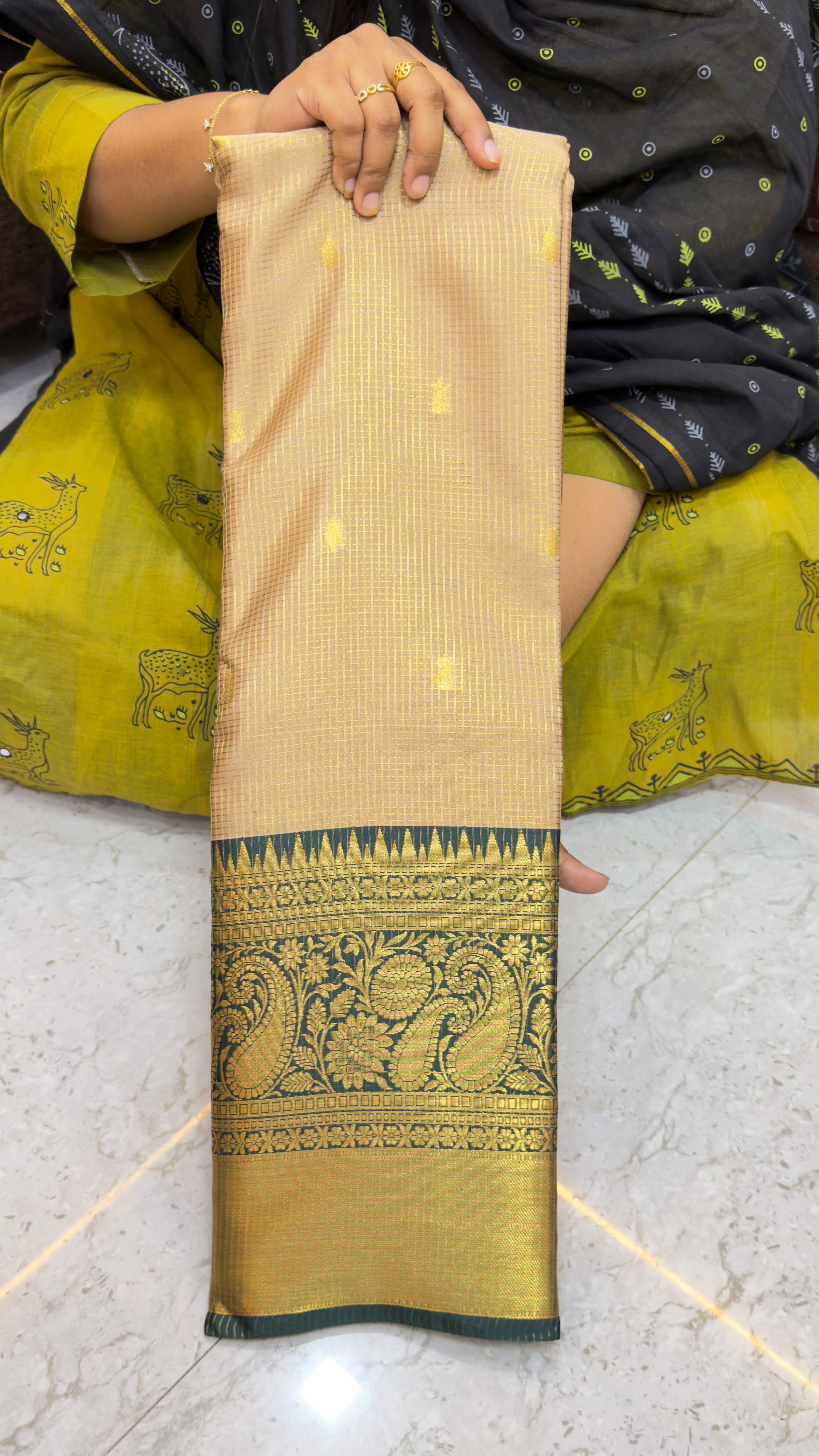 Banarasi vintage chexs