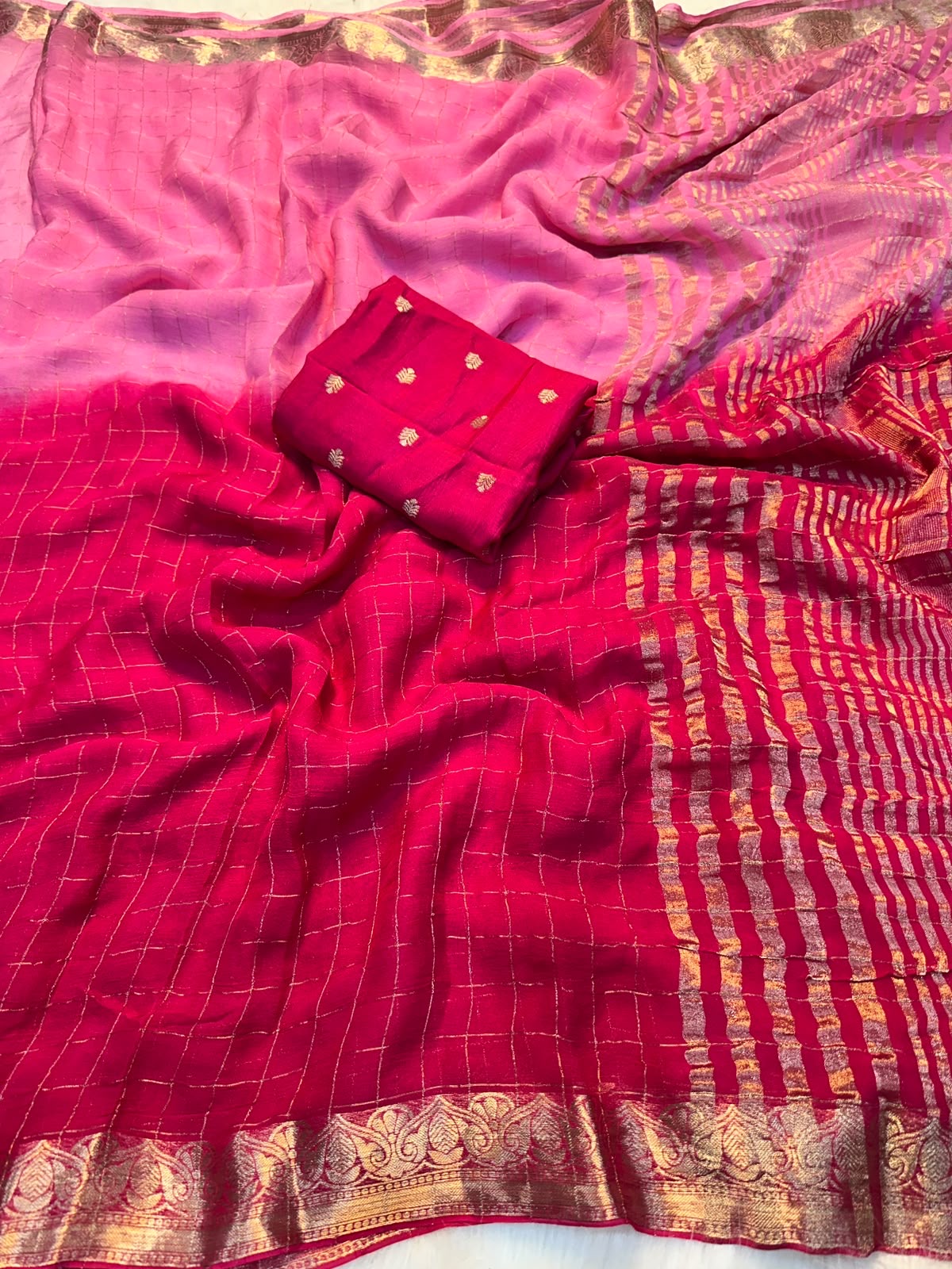 2Dviscose Georgette saree with pallu with same tone viscose Russian jacquard Blouse(NON-STORE)