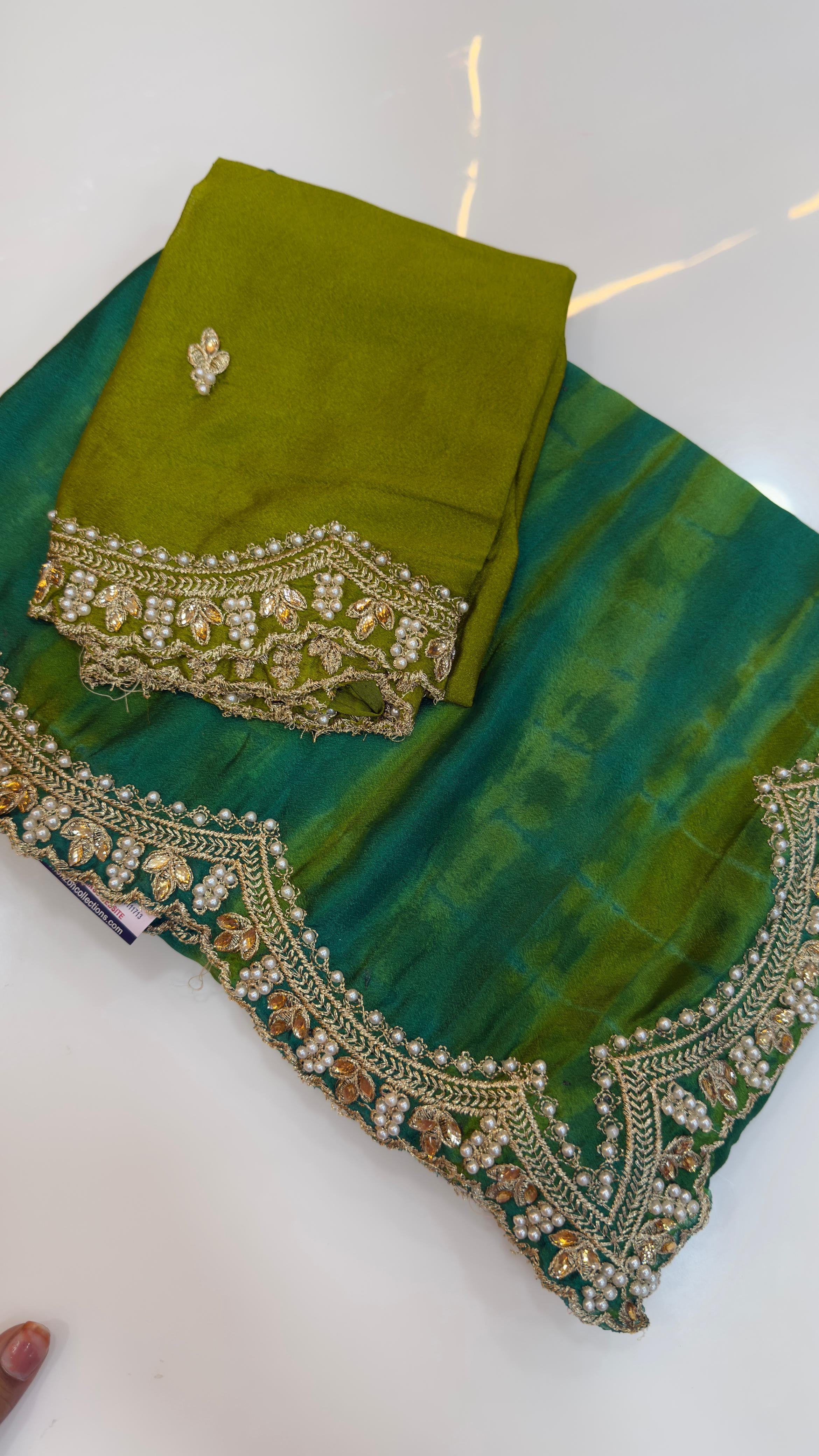 Chiffon saree with Shibori desgin