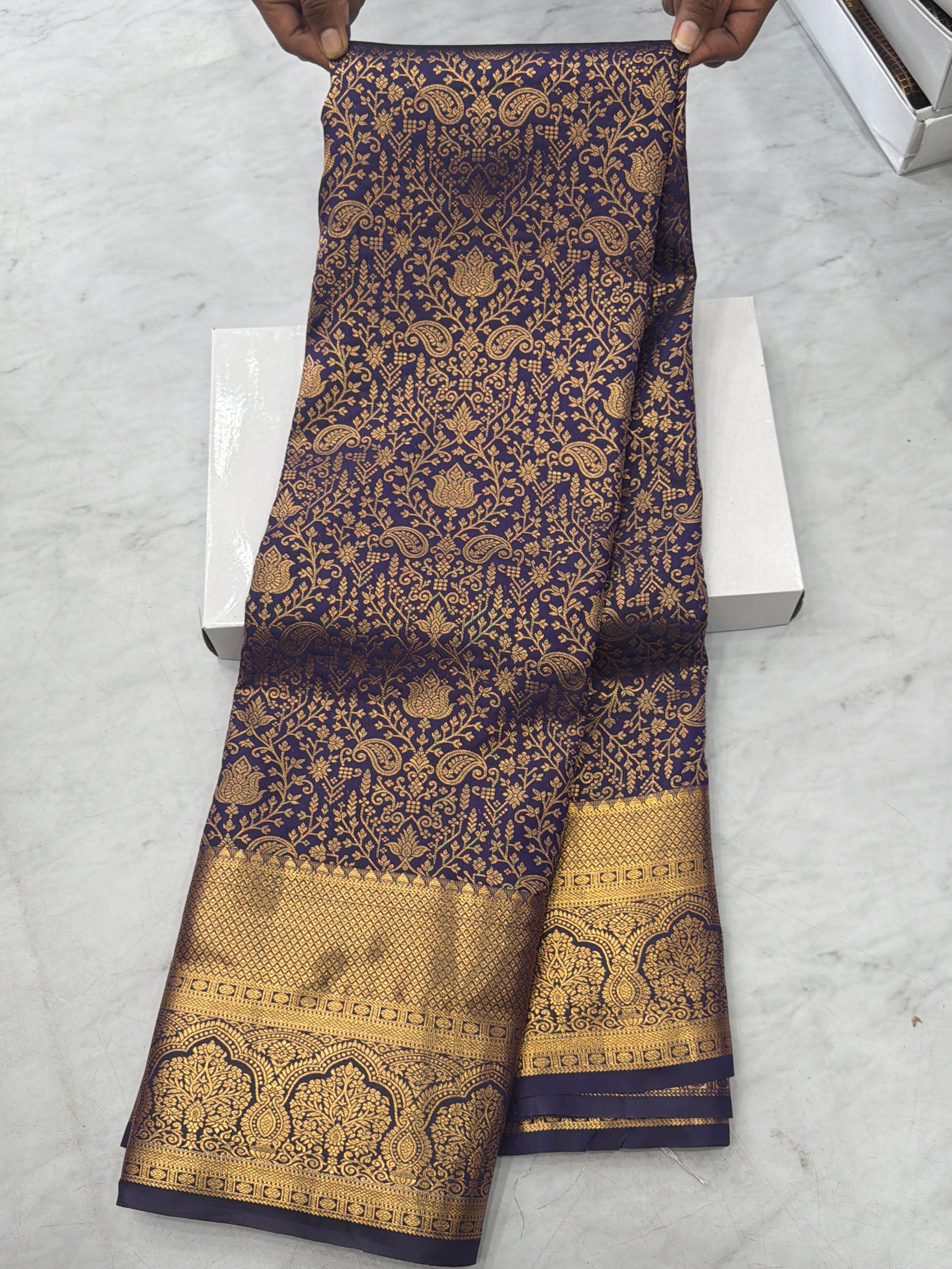 Semi Kanchi pattu