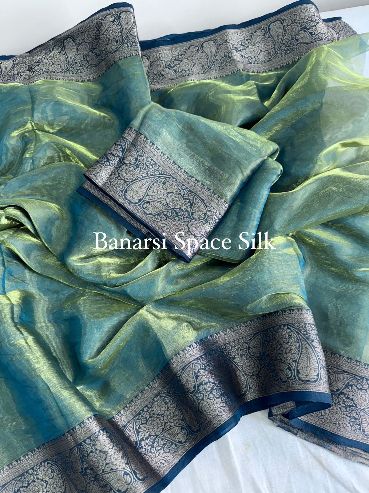 Banarsi Space Silk Saree With Running Blouse & Pallu