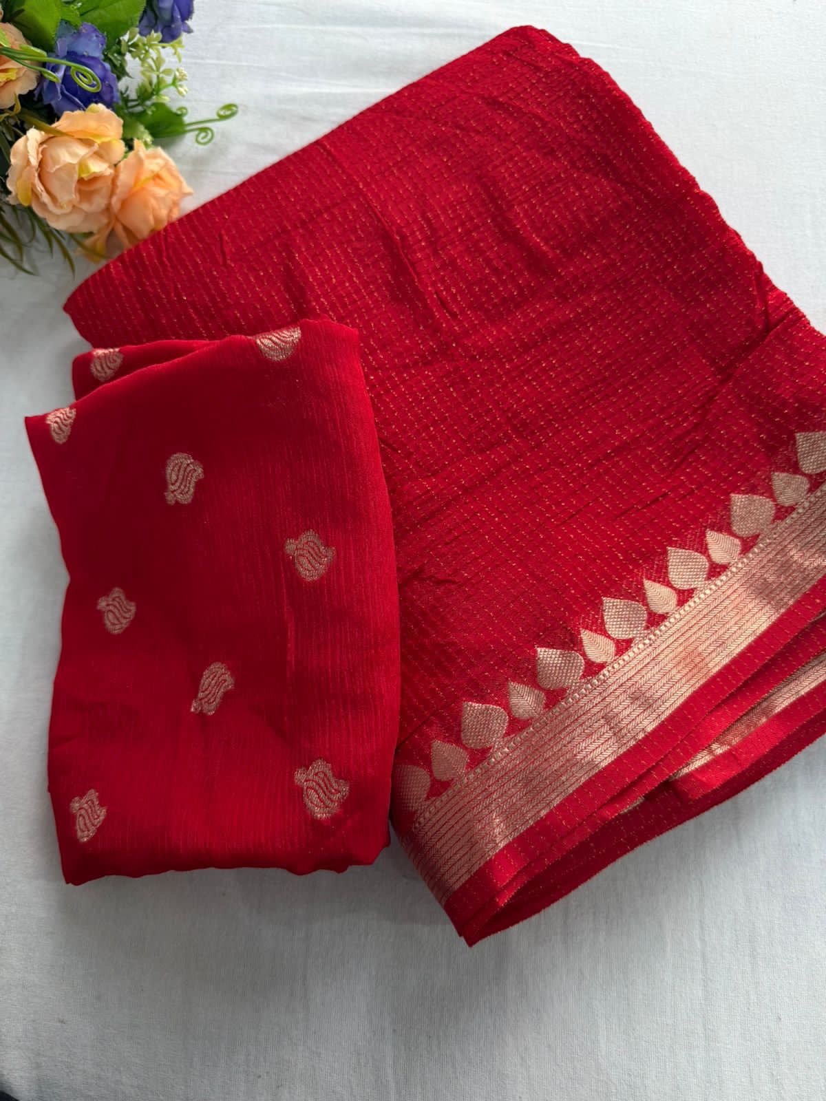 Pure Chinon Viscose Saree With Pure Chinon Viscose Blouse