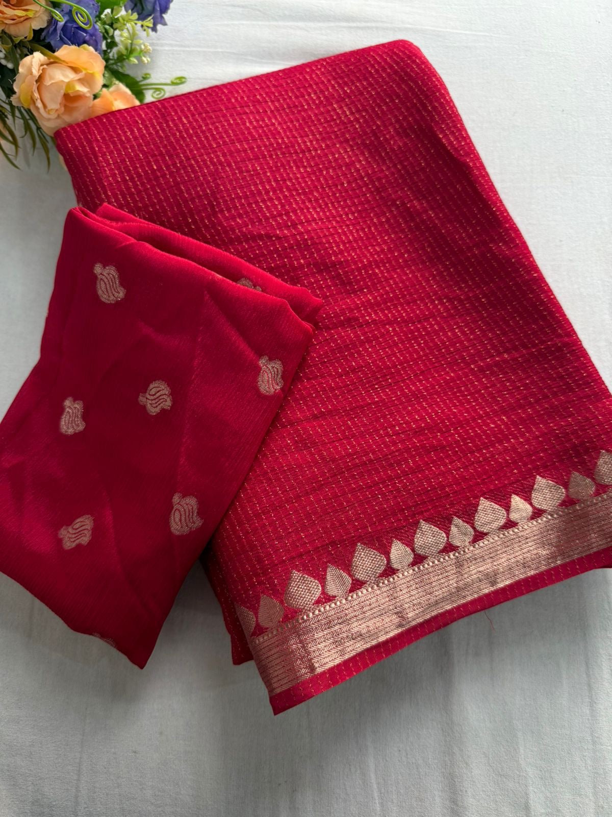 Pure Chinon Viscose Saree With Pure Chinon Viscose Blouse