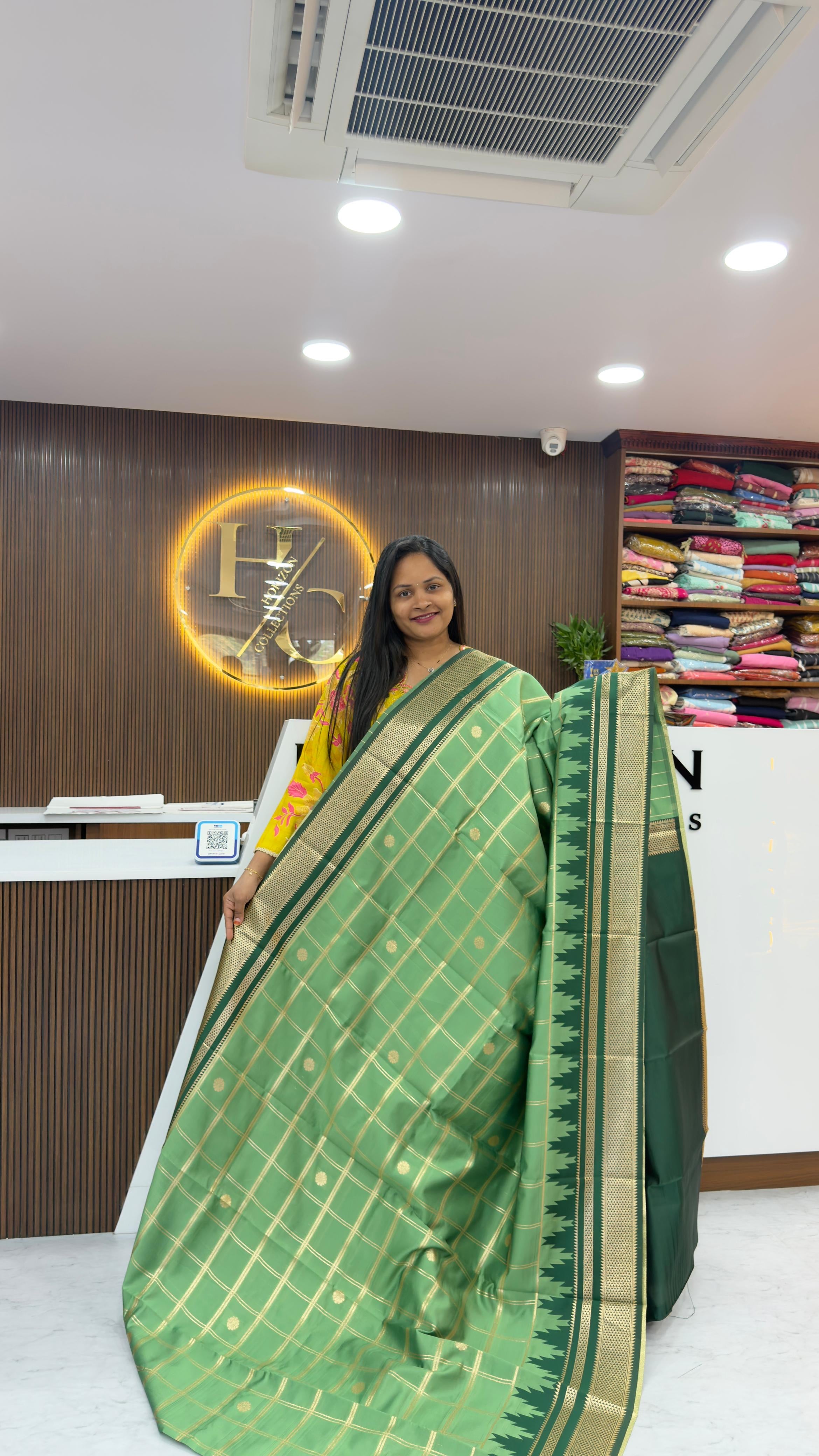 Vintage style Semi Gadwal pattern sarees