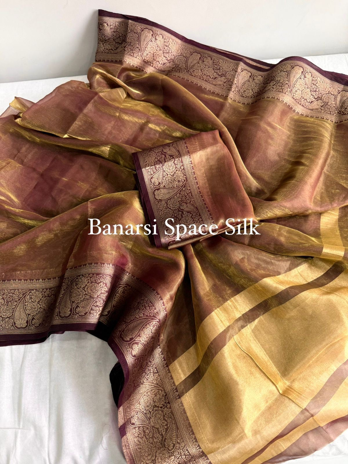 Banarsi Space Silk Saree With Running Blouse & Pallu