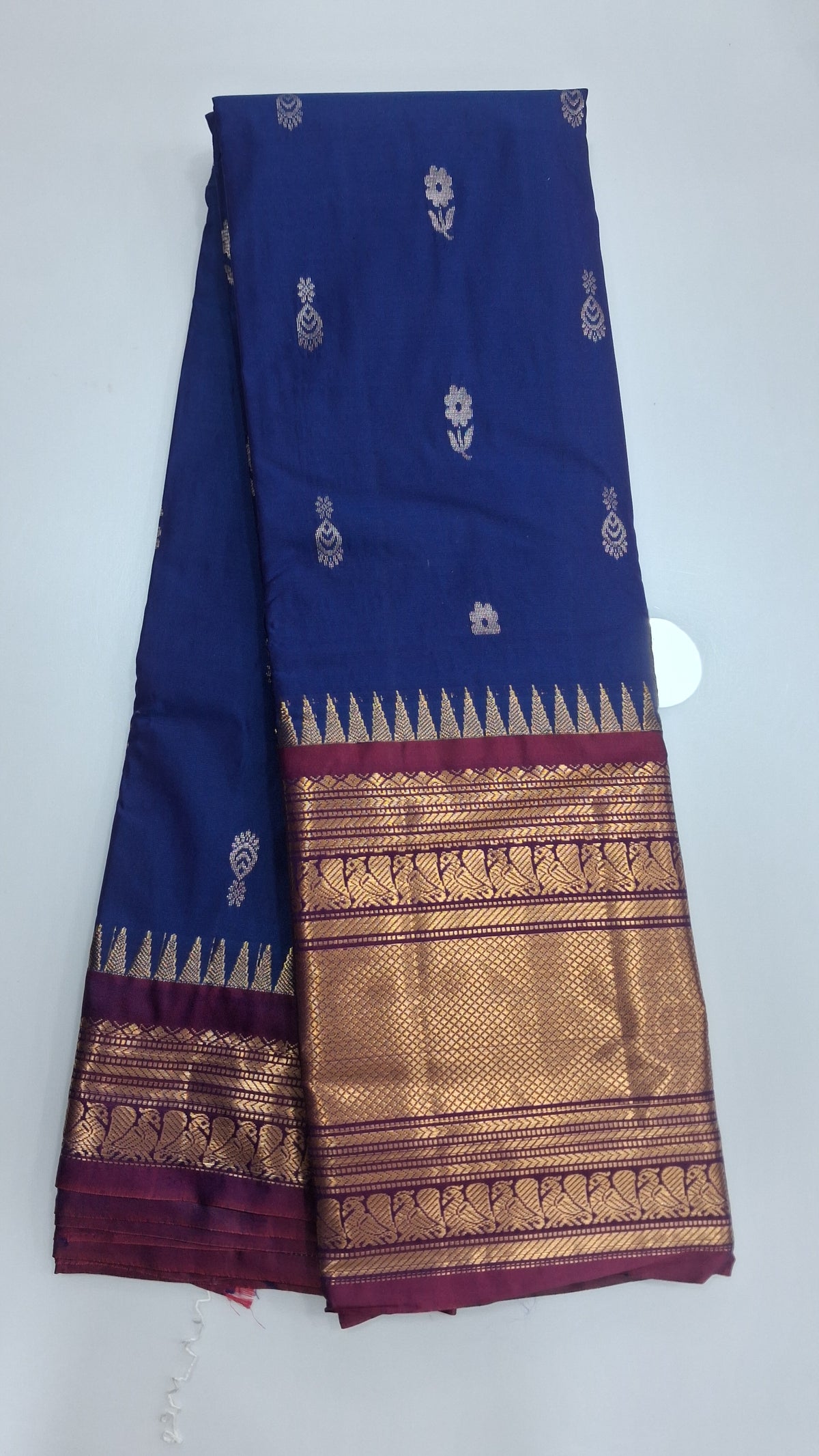 Vintage Gadwal soft pattu sarees