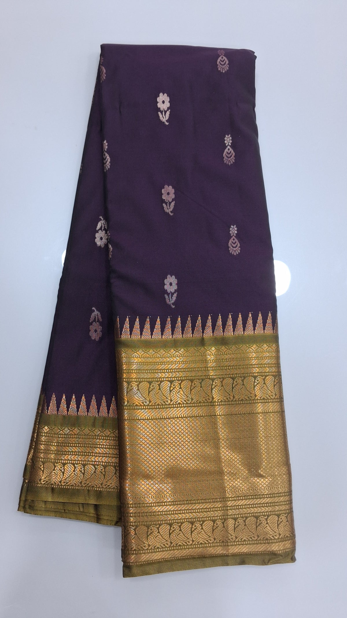 Vintage Gadwal soft pattu sarees