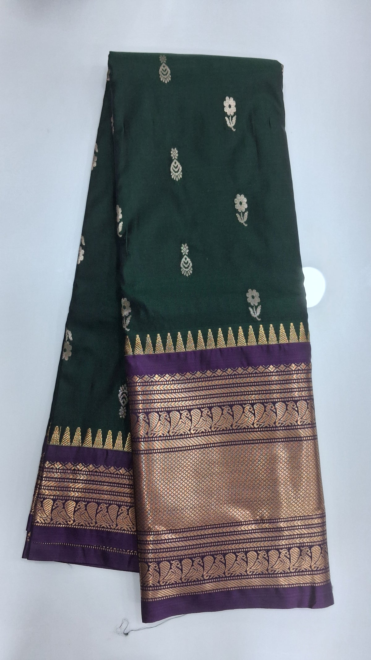 Vintage Gadwal Soft pattu sarees