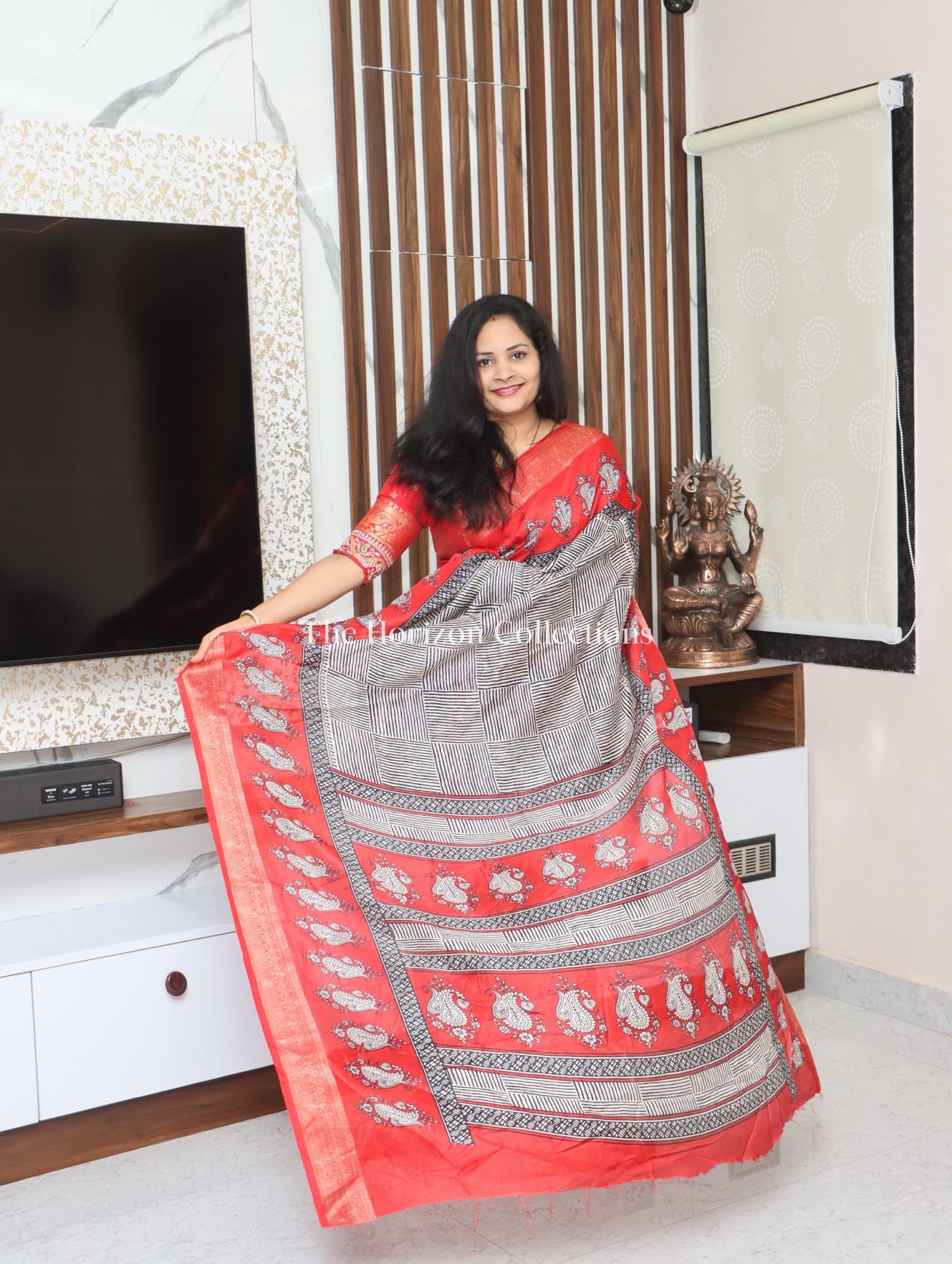 Dola with Zig Zag Patterns