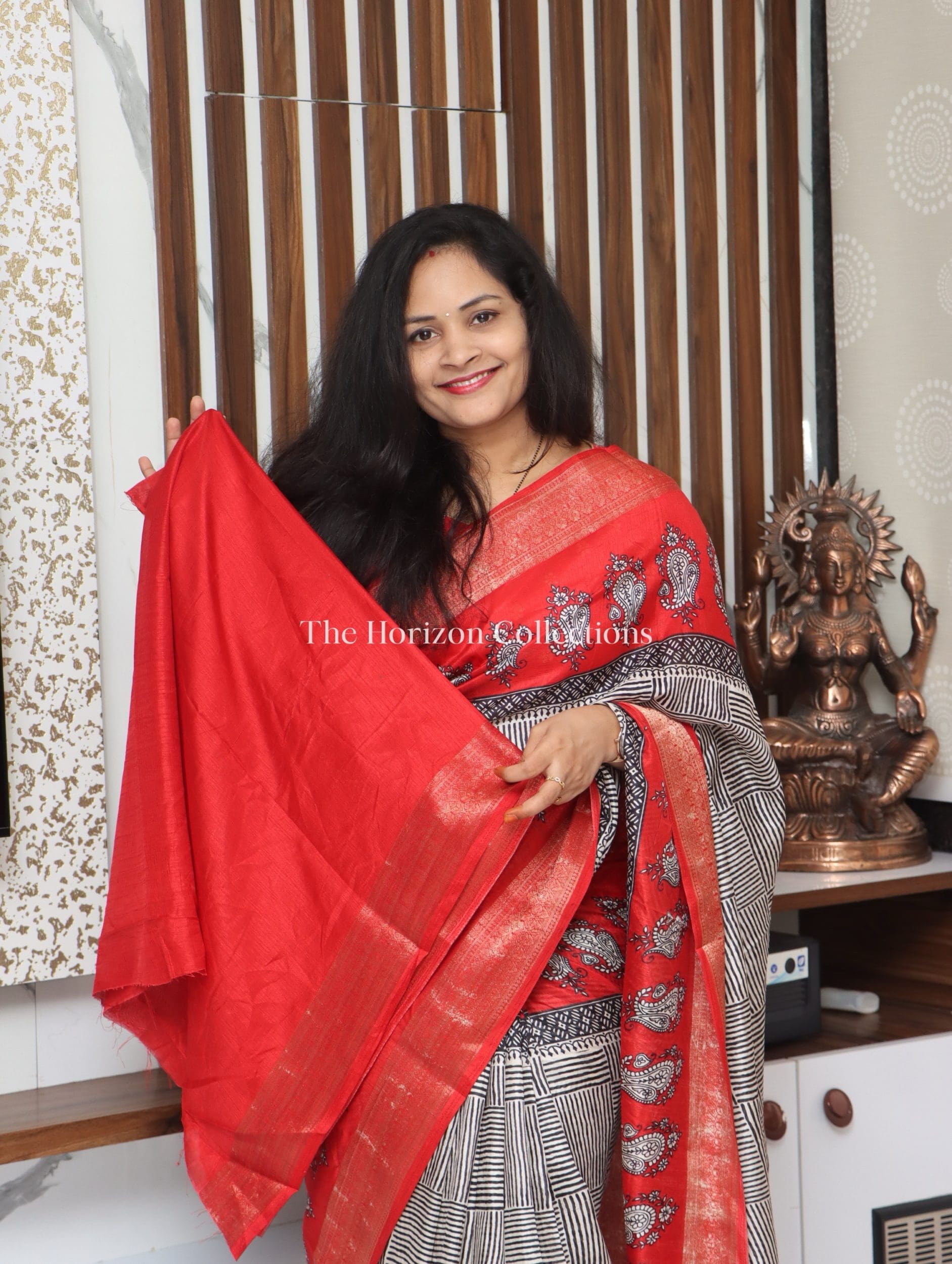 Dola with Zig Zag Patterns