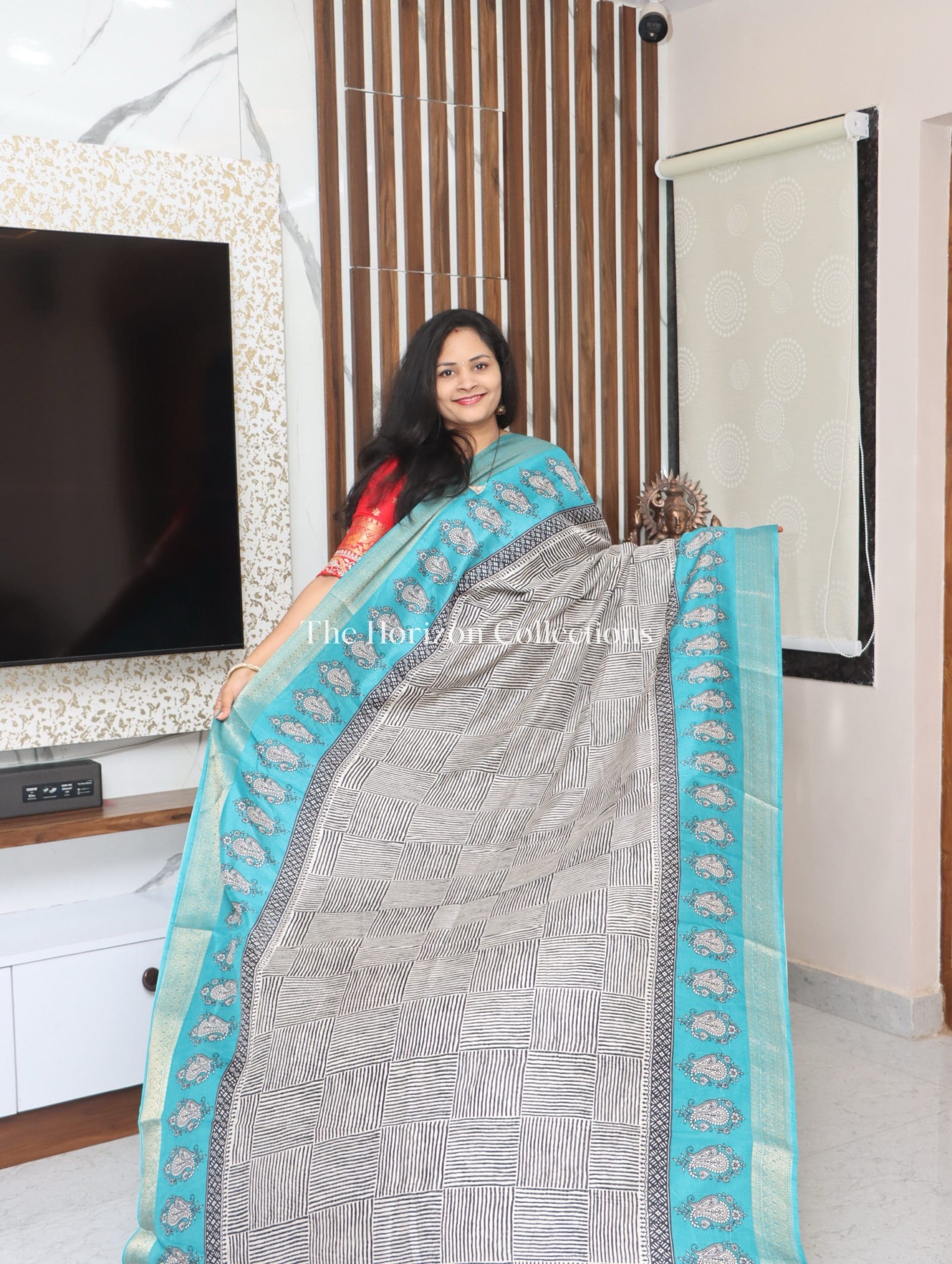 Dola with Zig Zag Patterns