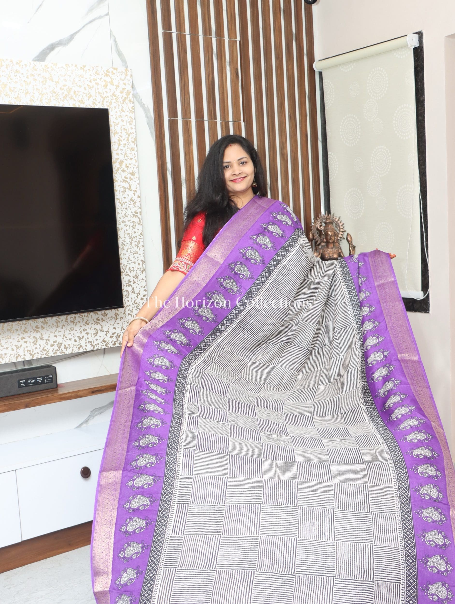 Dola with Zig Zag Patterns