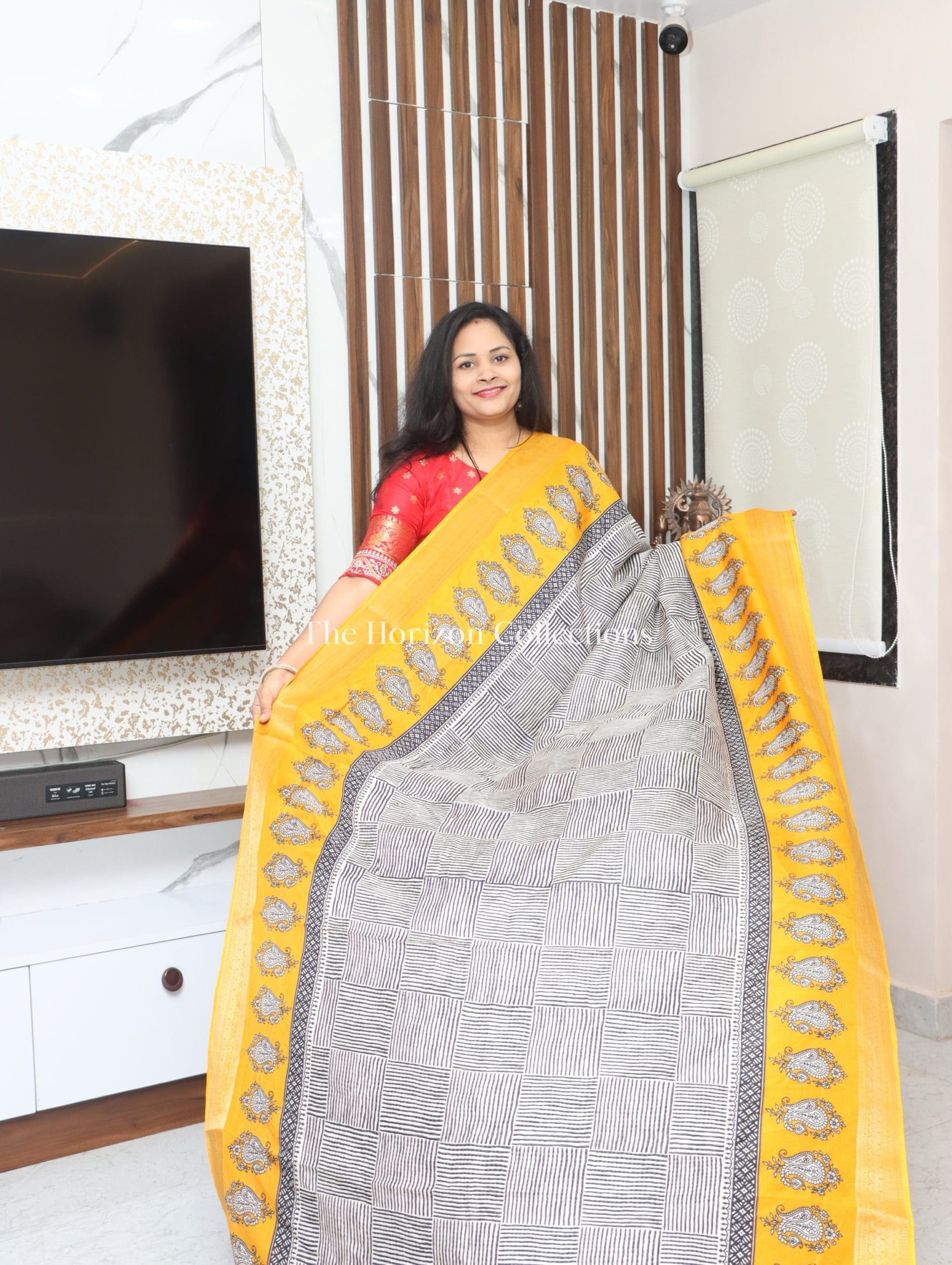 Dola with Zig Zag Patterns