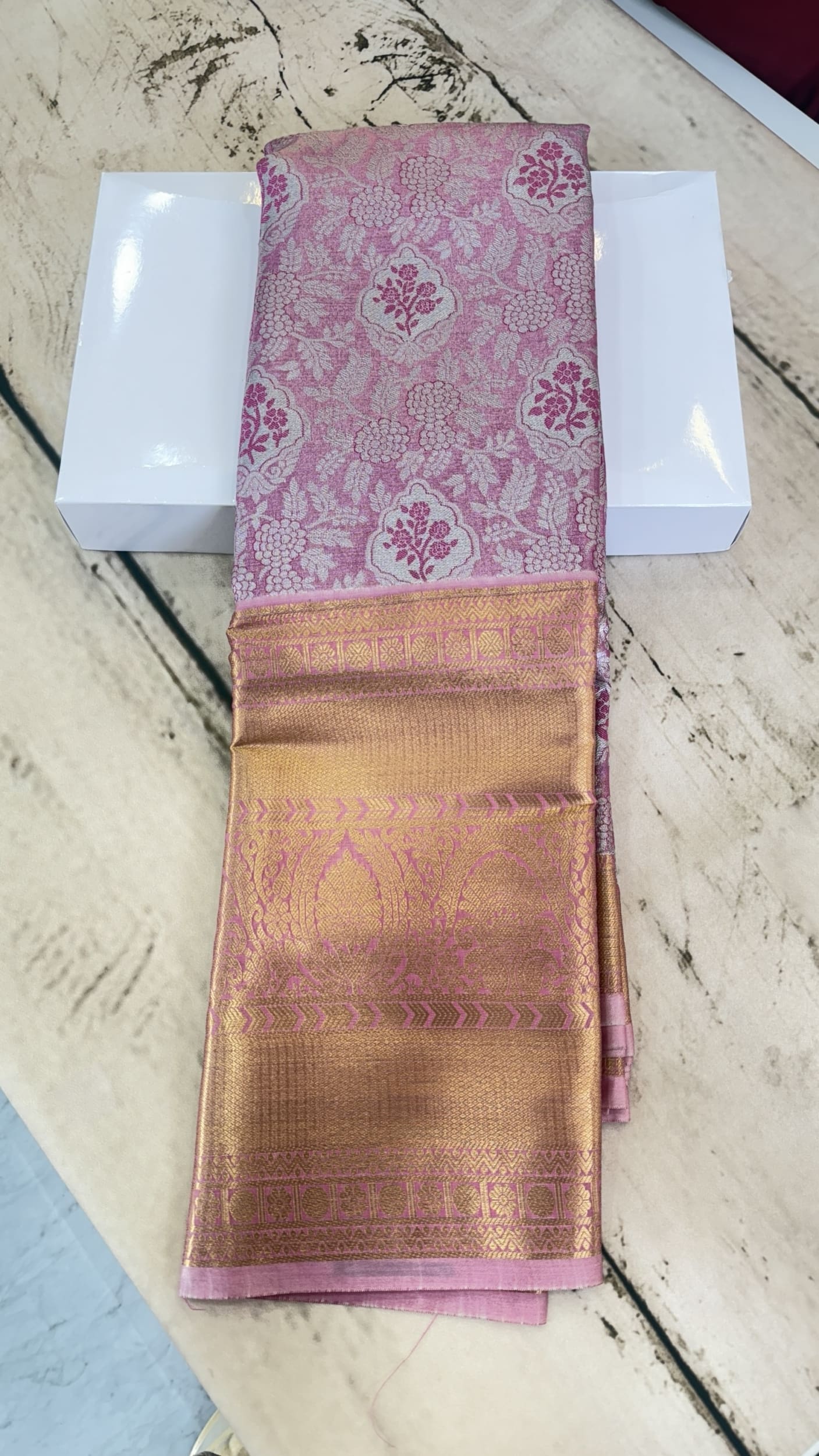 Semi Kanchi Pattu