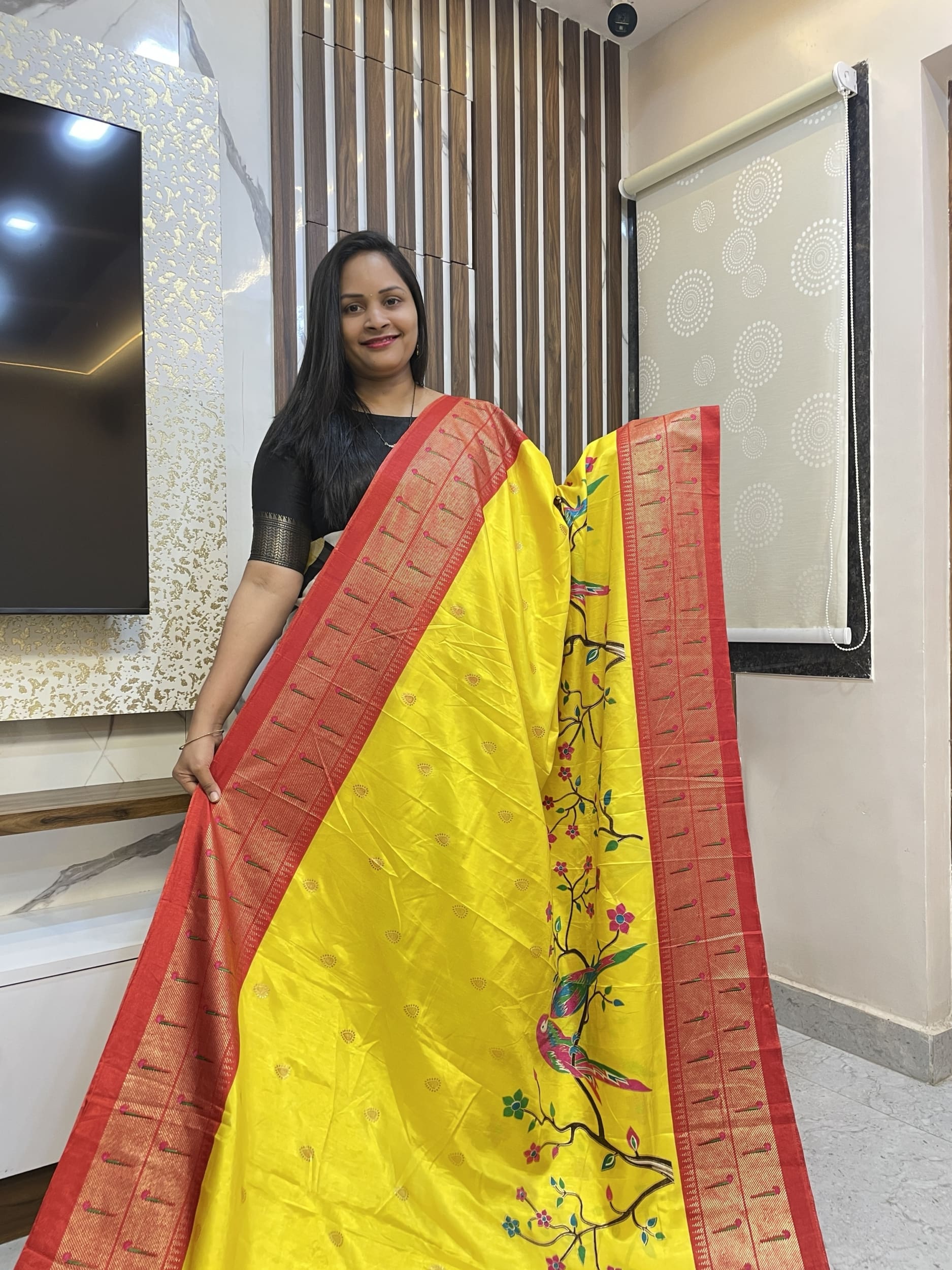 Dola silk parrots design