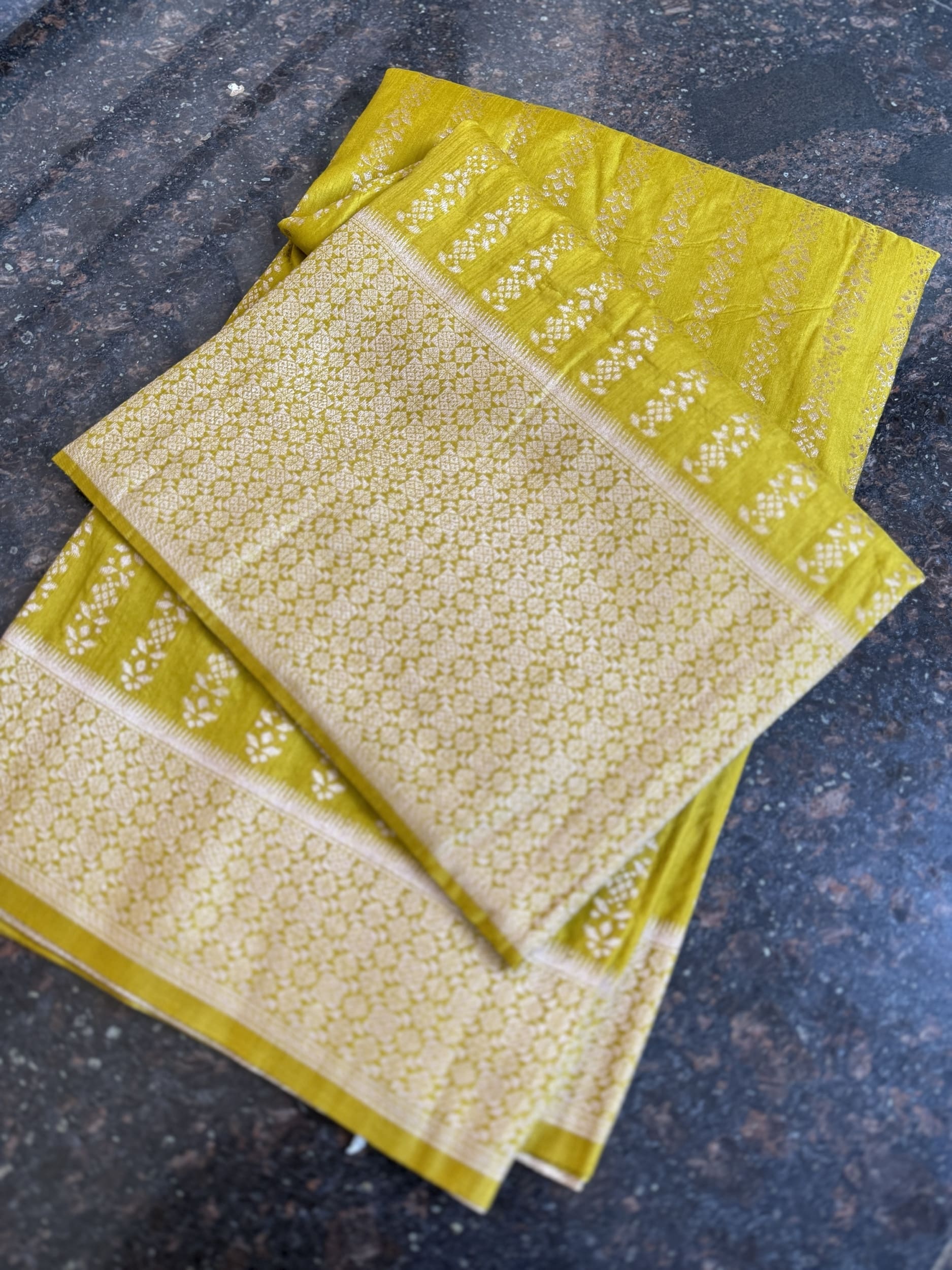 Tussar Banarasi