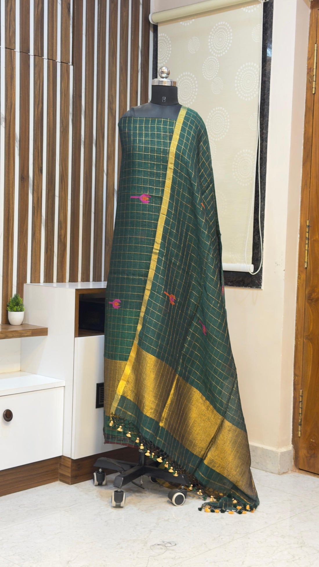 Handloom Lenin Jamdhani Dress materials
