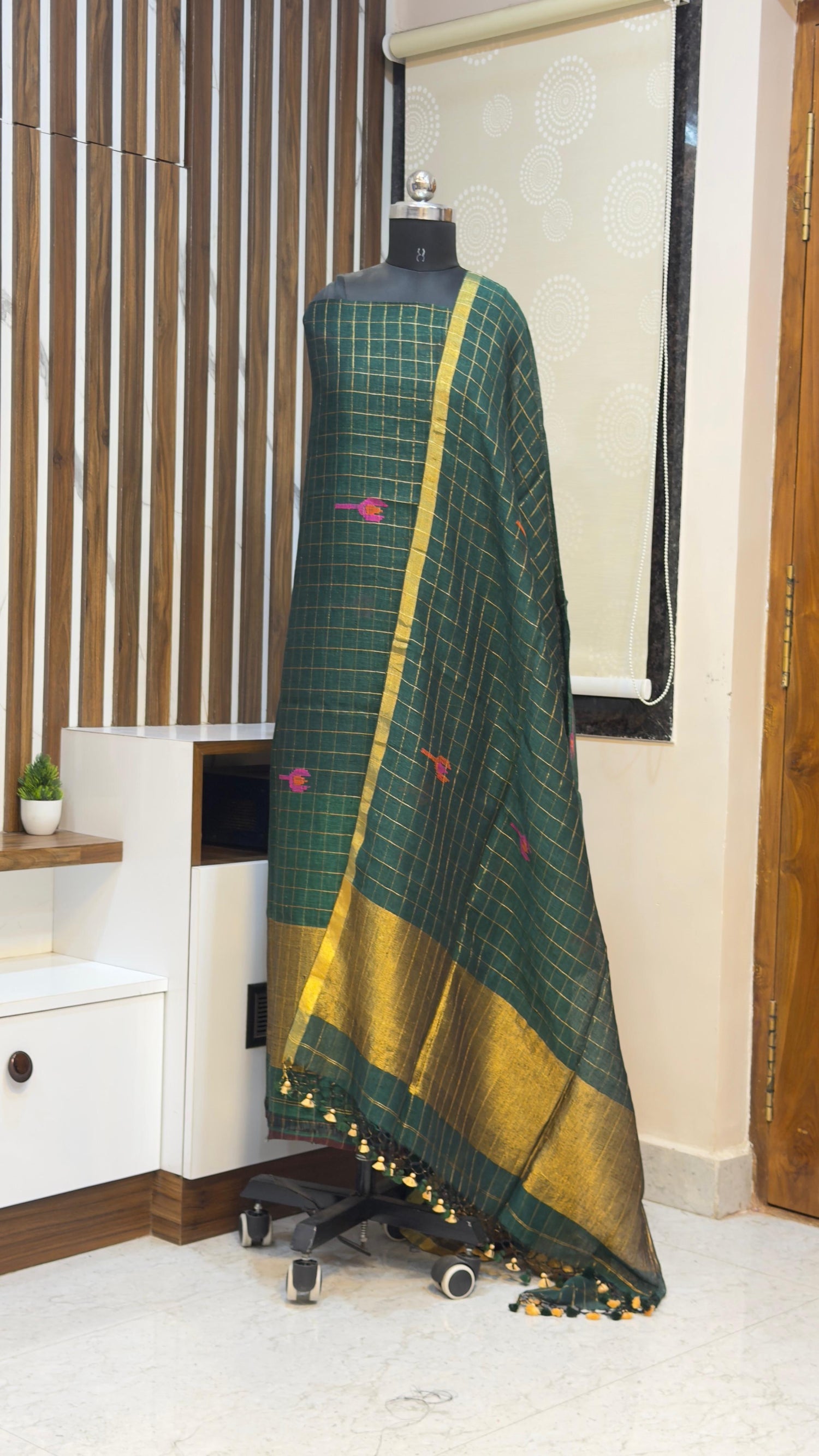 Handloom Lenin Jamdhani Dress materials