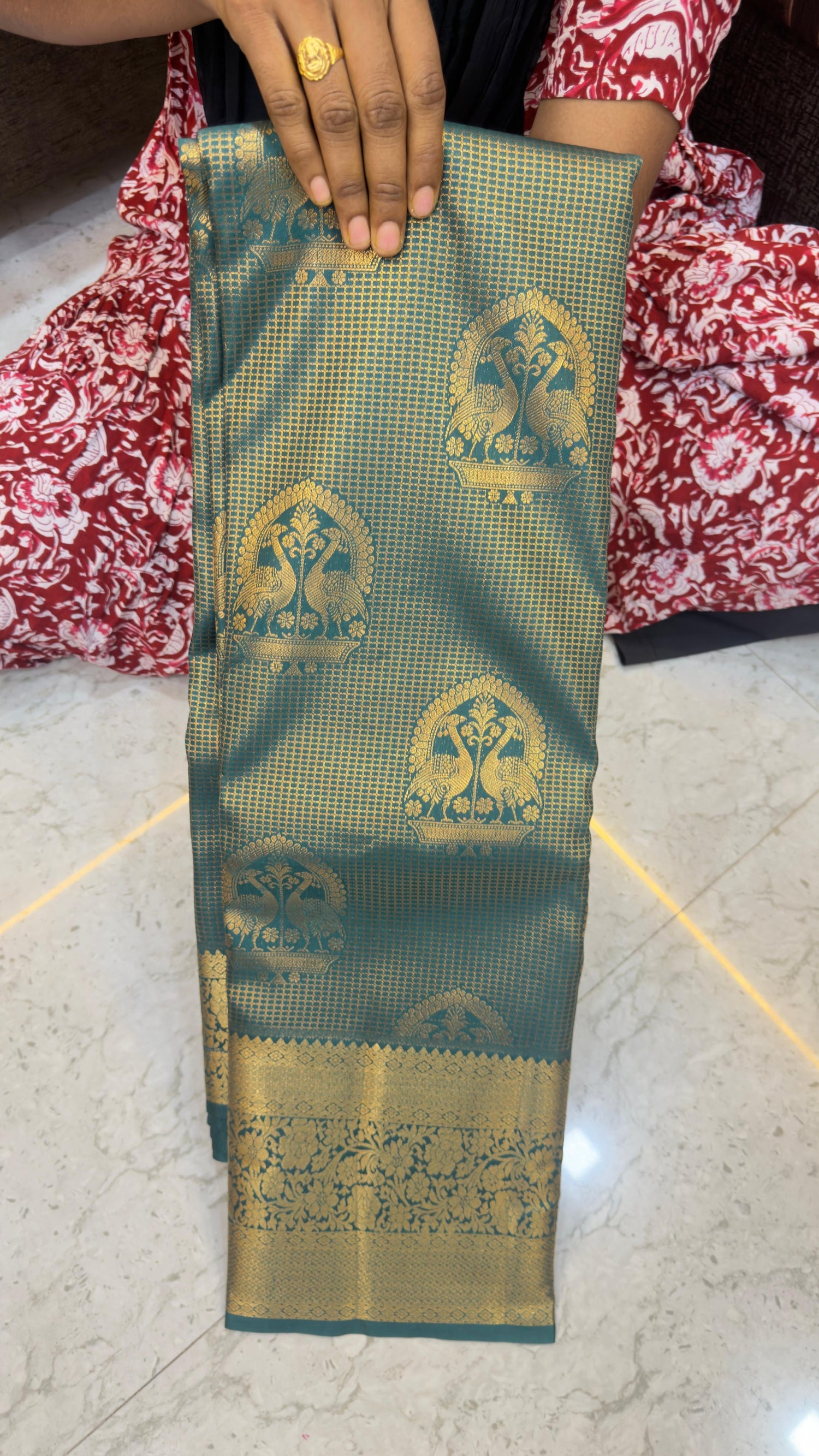 Semi Kanchi pattu