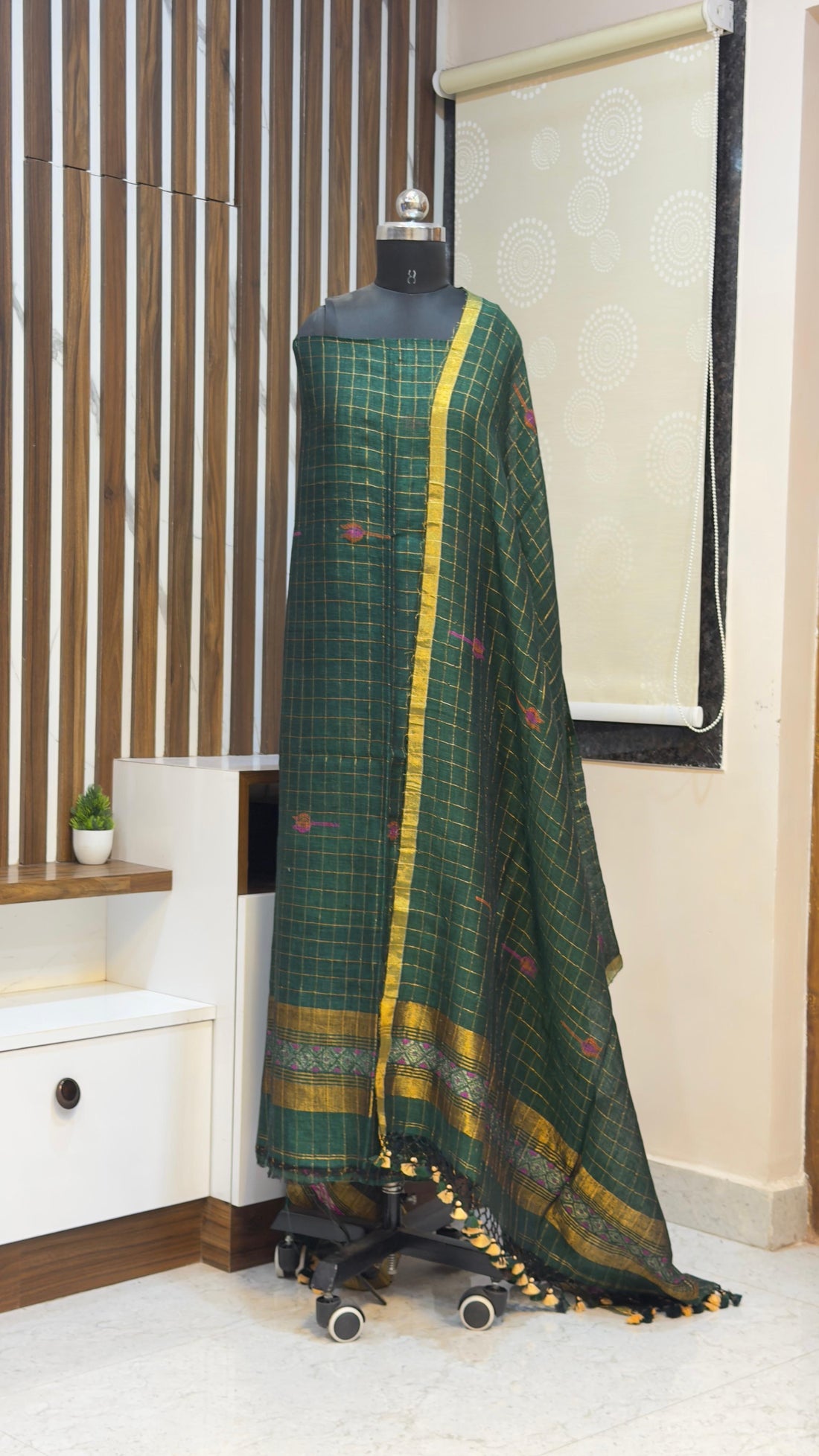 Handloom Lenin Jamdhani Dress materials