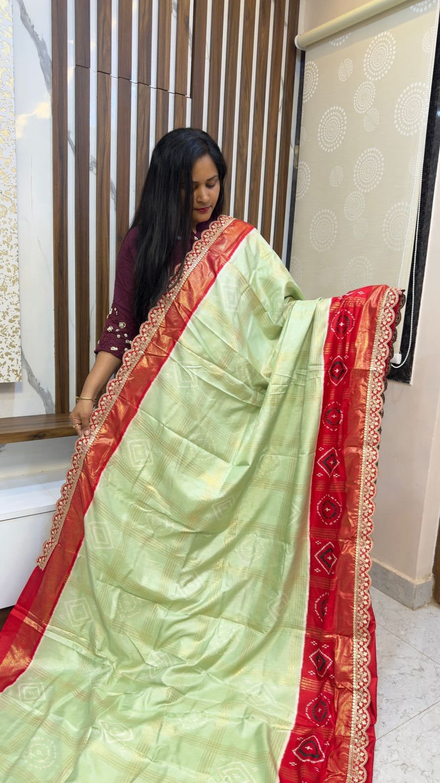 Premium quality Dola silk saree