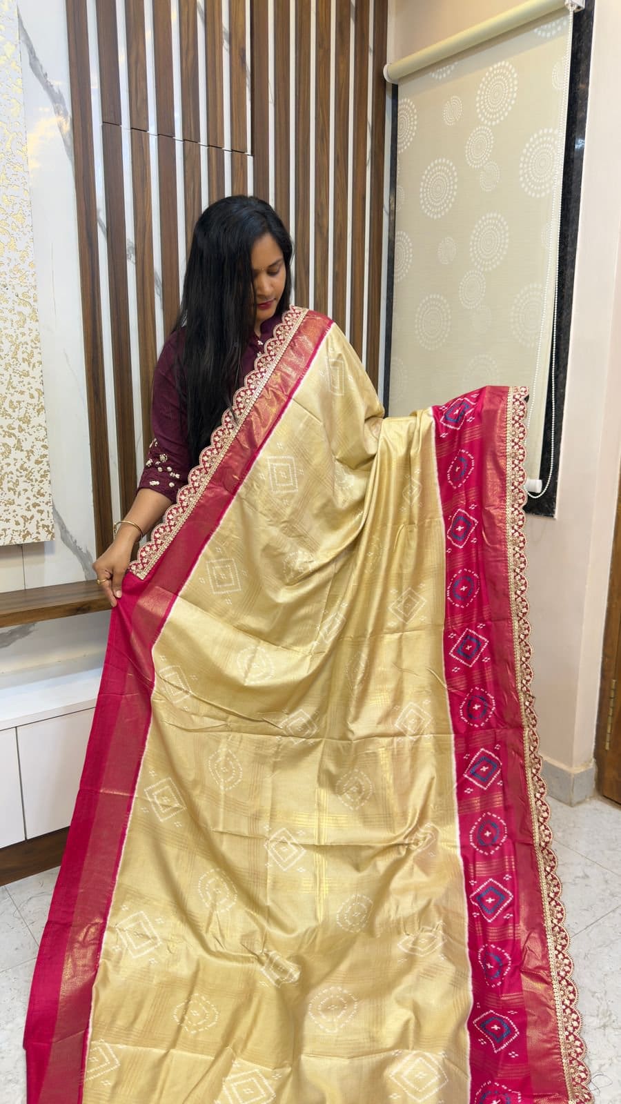 Premium quality Dola silk saree