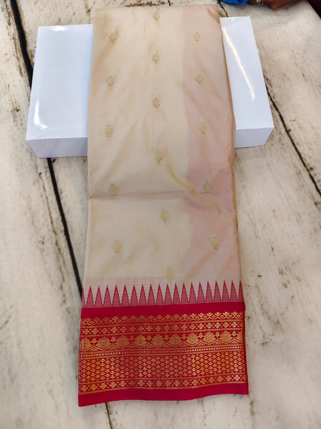 Semi Gadwal sarees