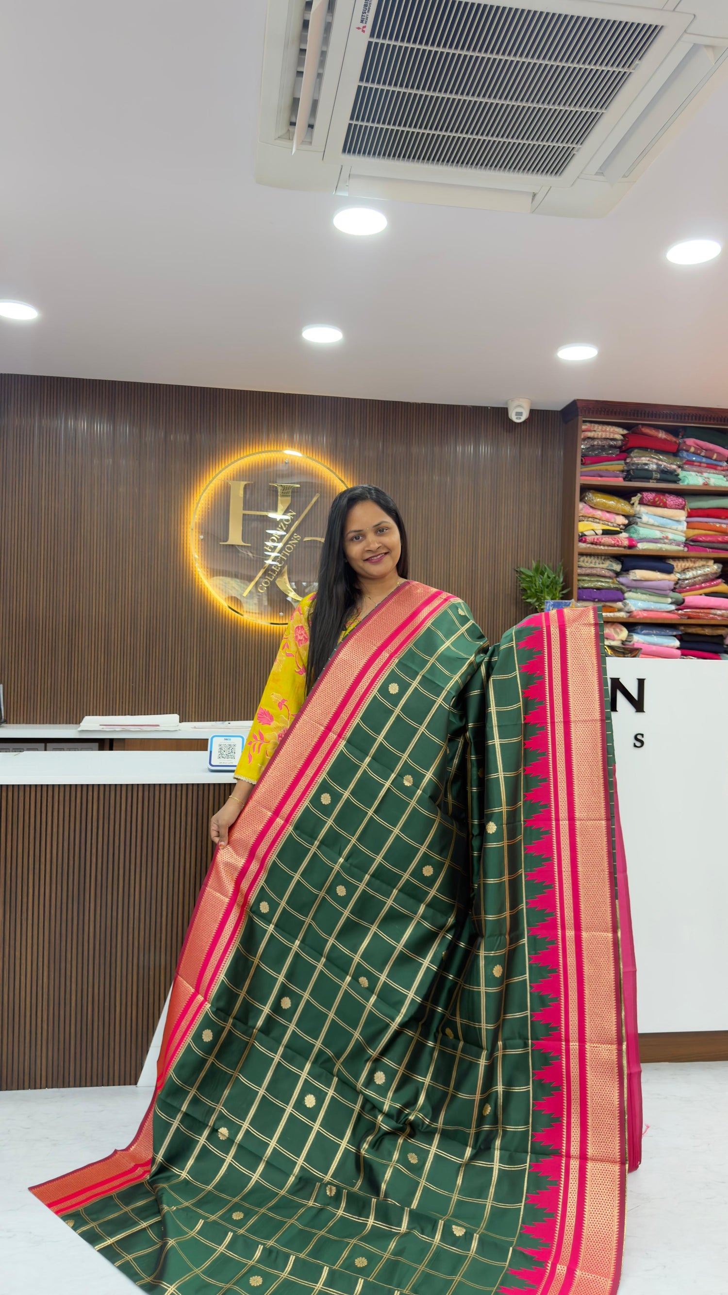 Vintage style Semi Gadwal pattern sarees