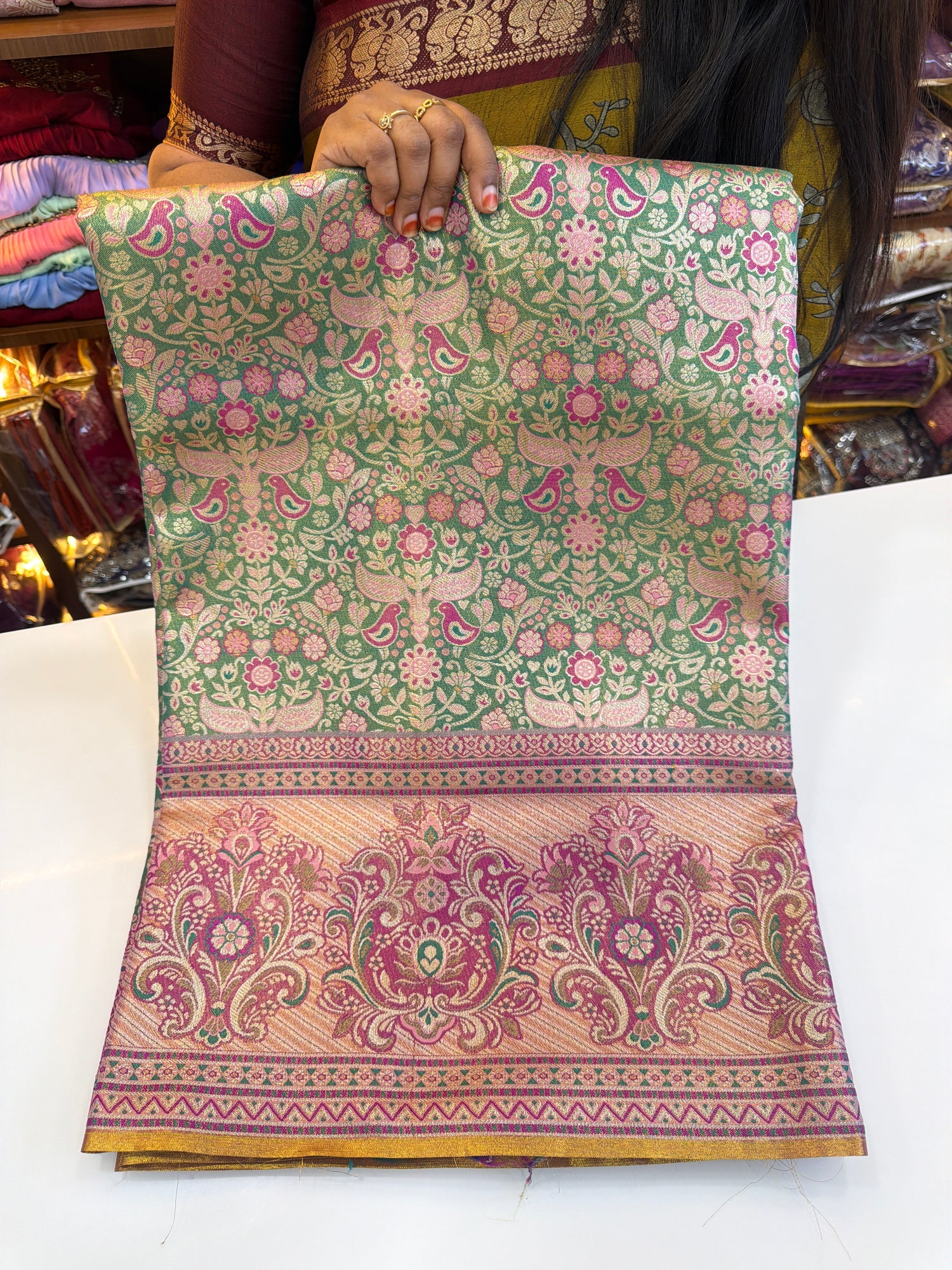 Meenakari Pattu