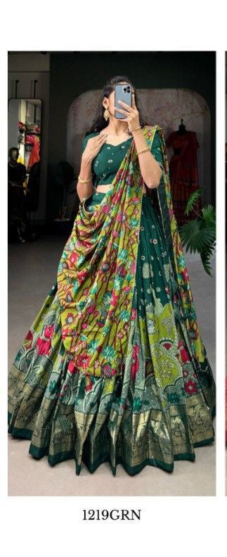 Dola silk lehenga with Kalamkari deagin