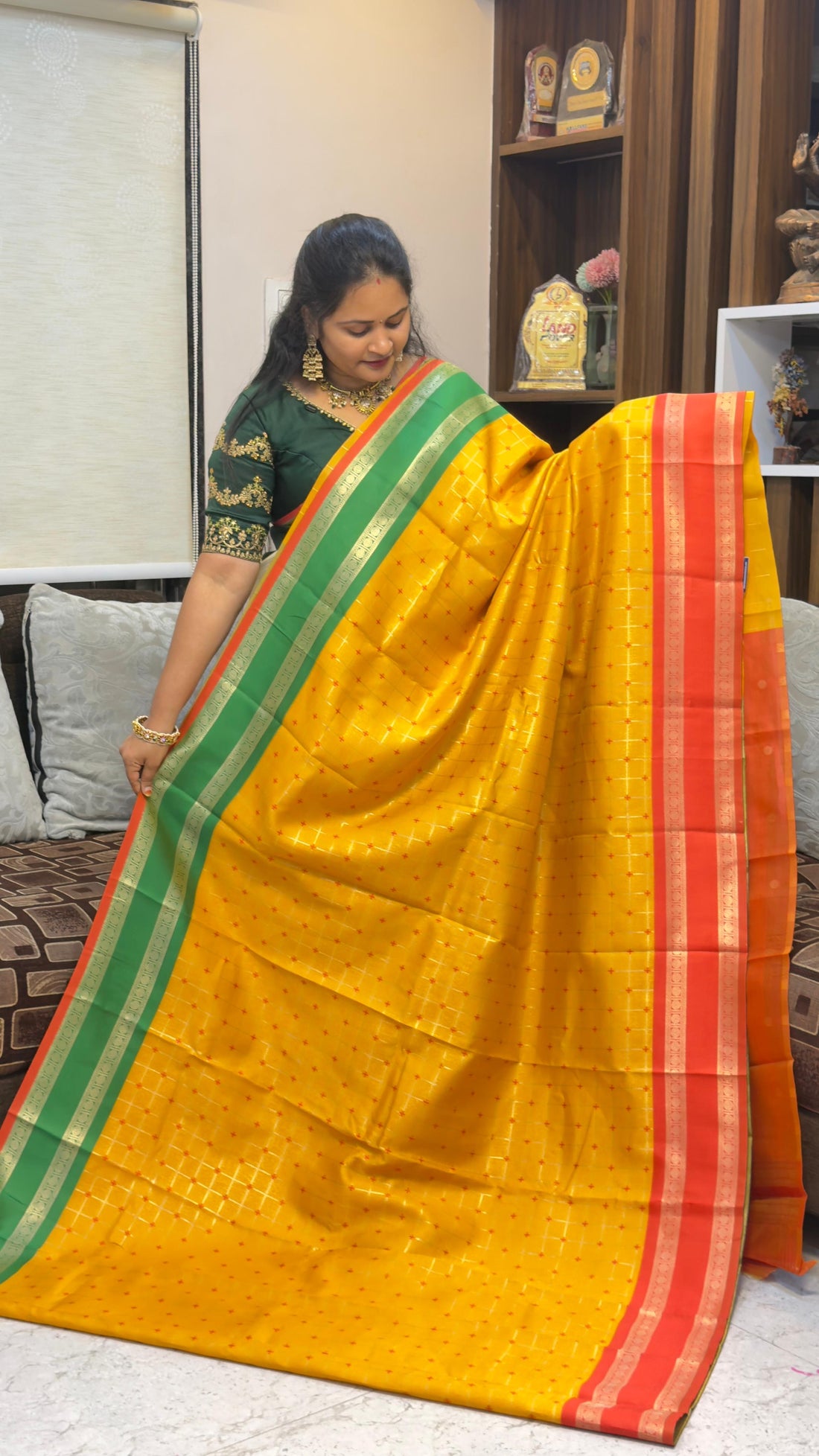 Gadwal inspired Ganga-Jamuna soft Pattu sarees