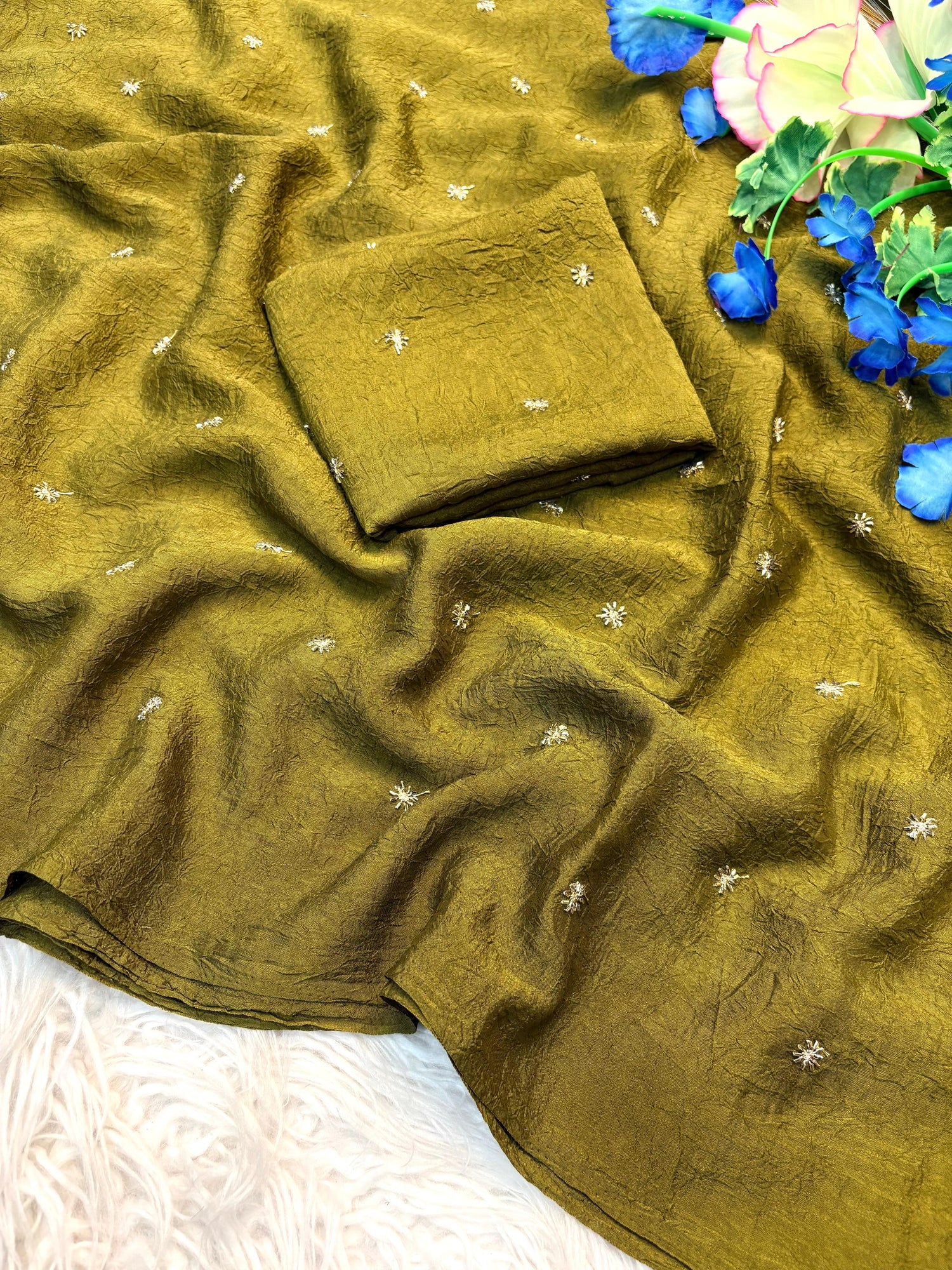 Fancy crush fabric with handwork Butti with running blouse