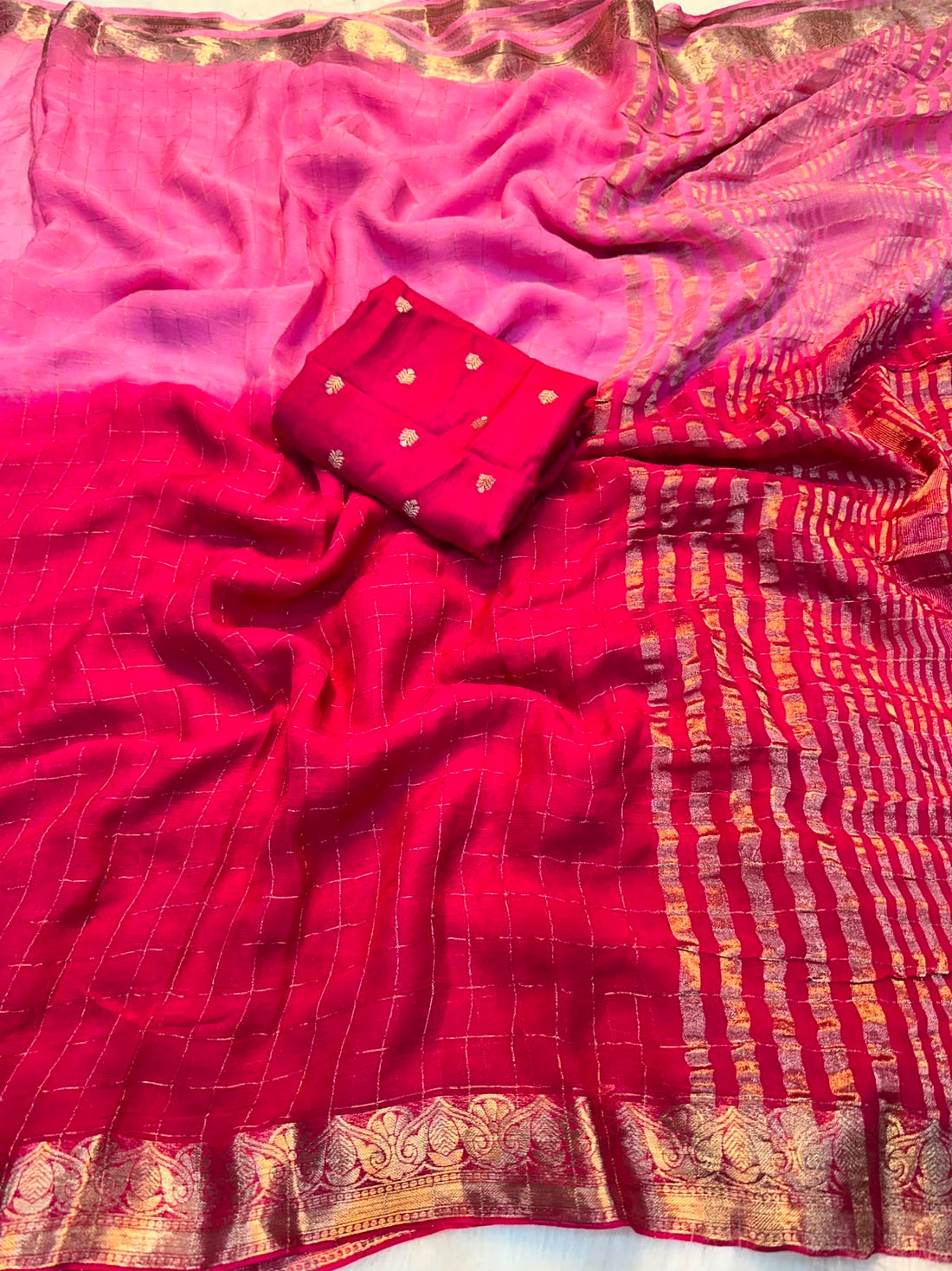 2Dviscose Georgette saree with pallu with same tone viscose Russian jacquard Blouse(NON-STORE)