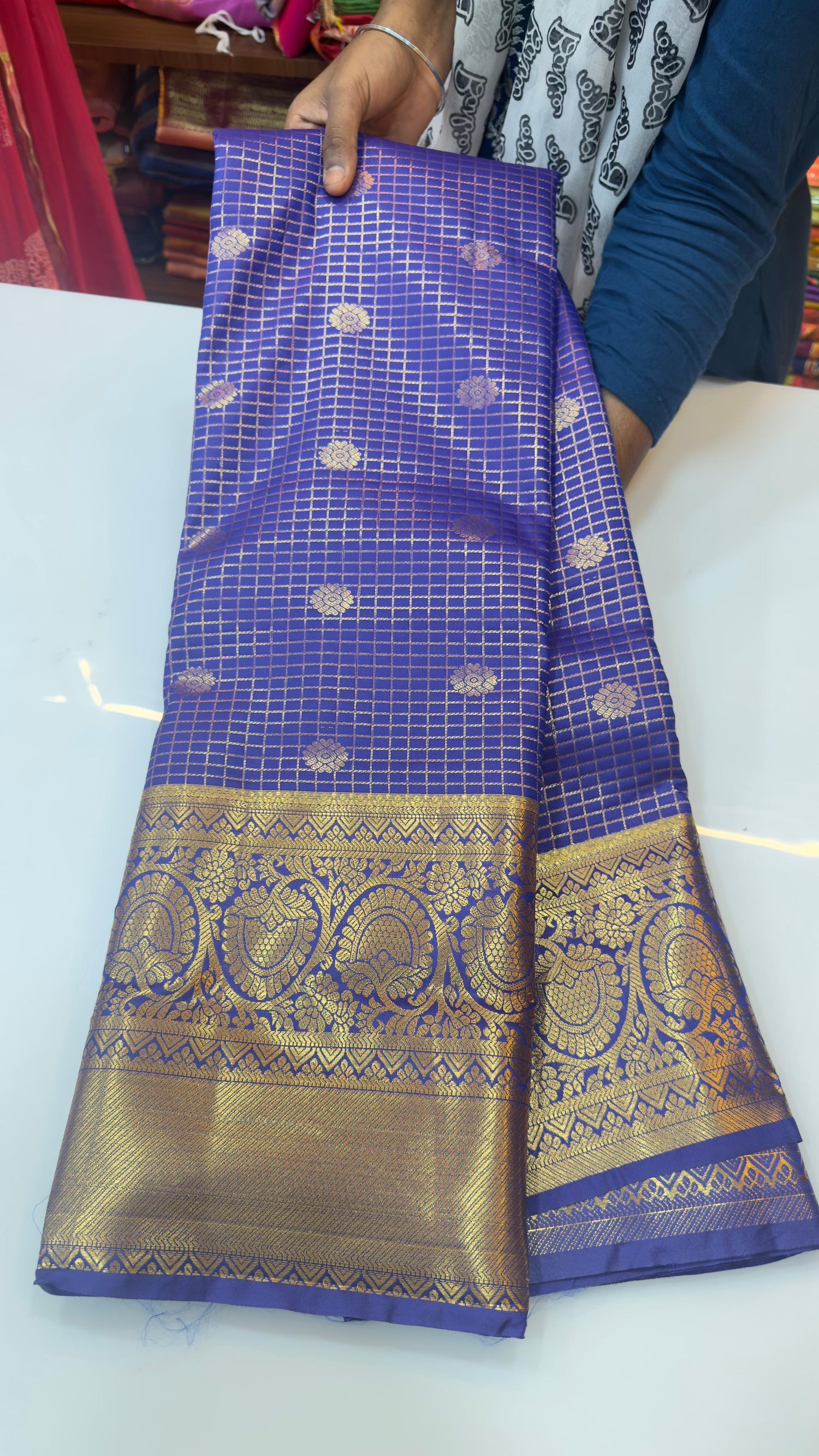 Semi Kanchi pattu