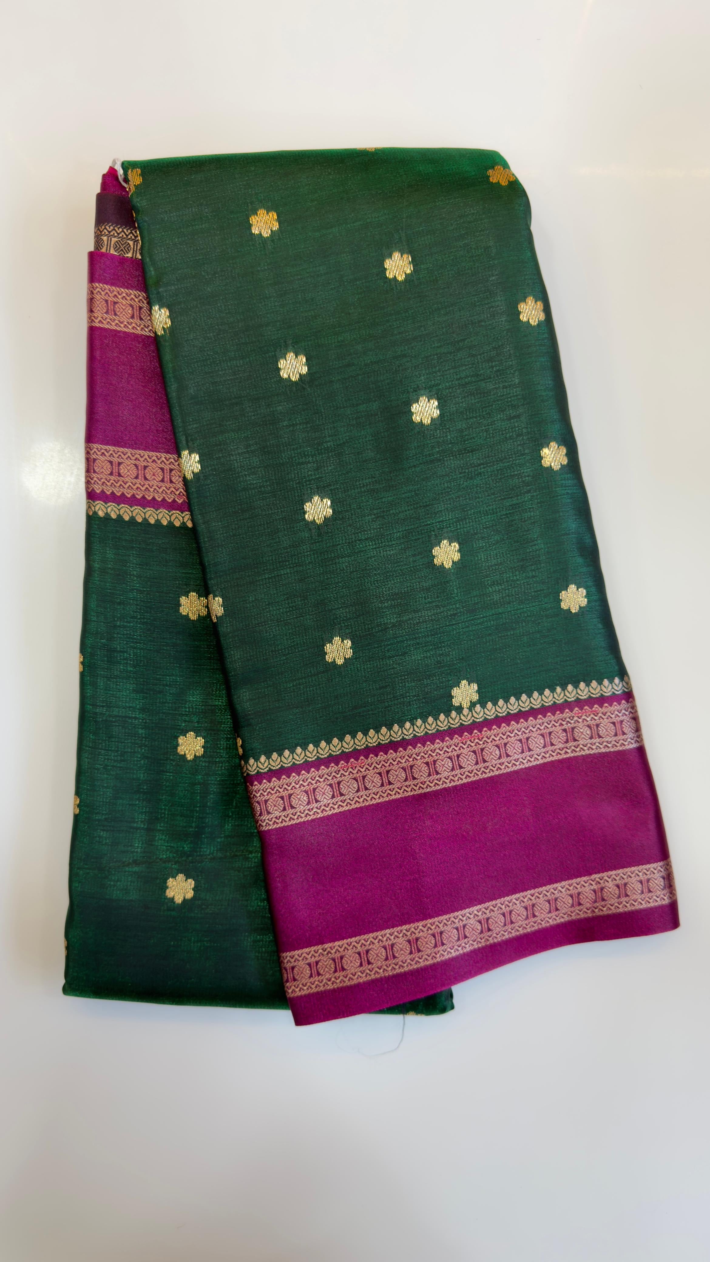 Narayani Pattu sarees small border