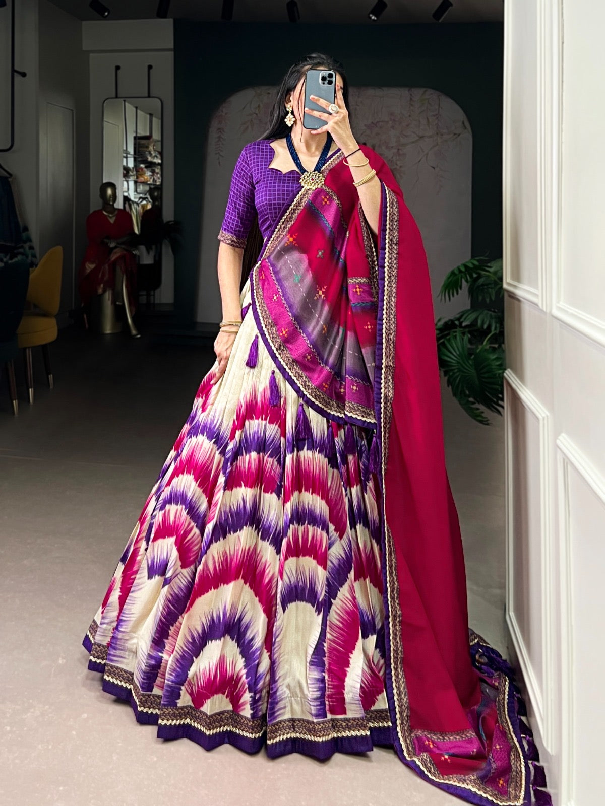 Lehenga in tie-dye prints