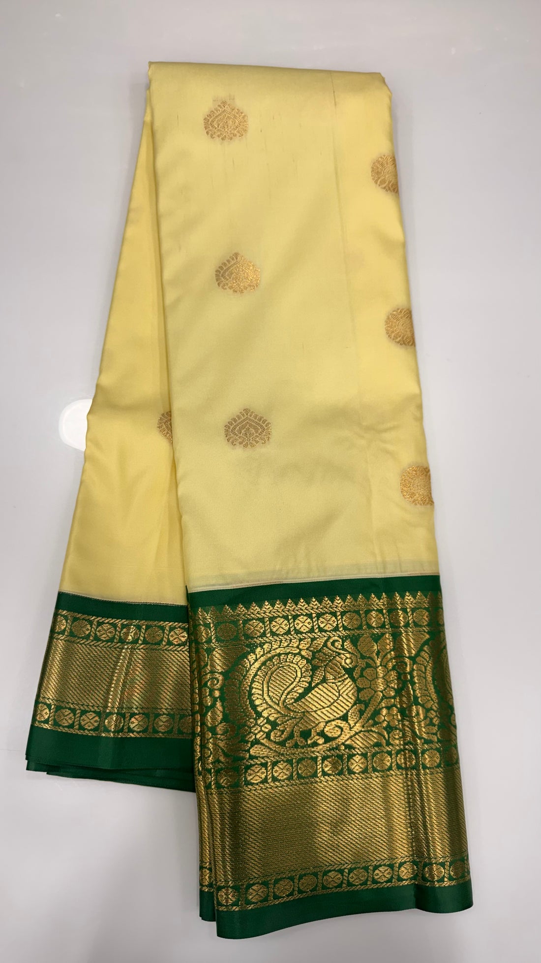 Soft Gadwal pattu saree