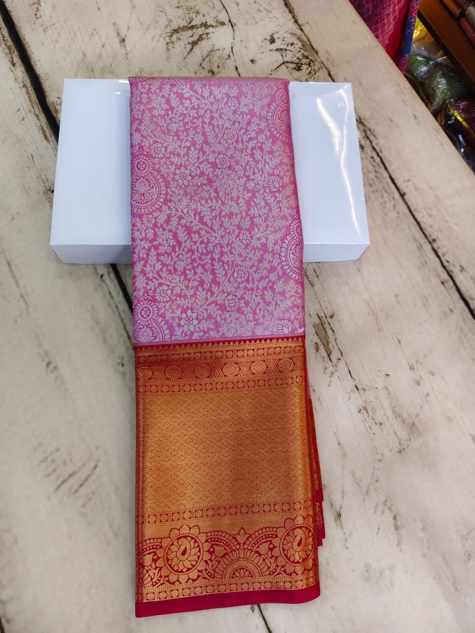 Semi Kanchi pattu