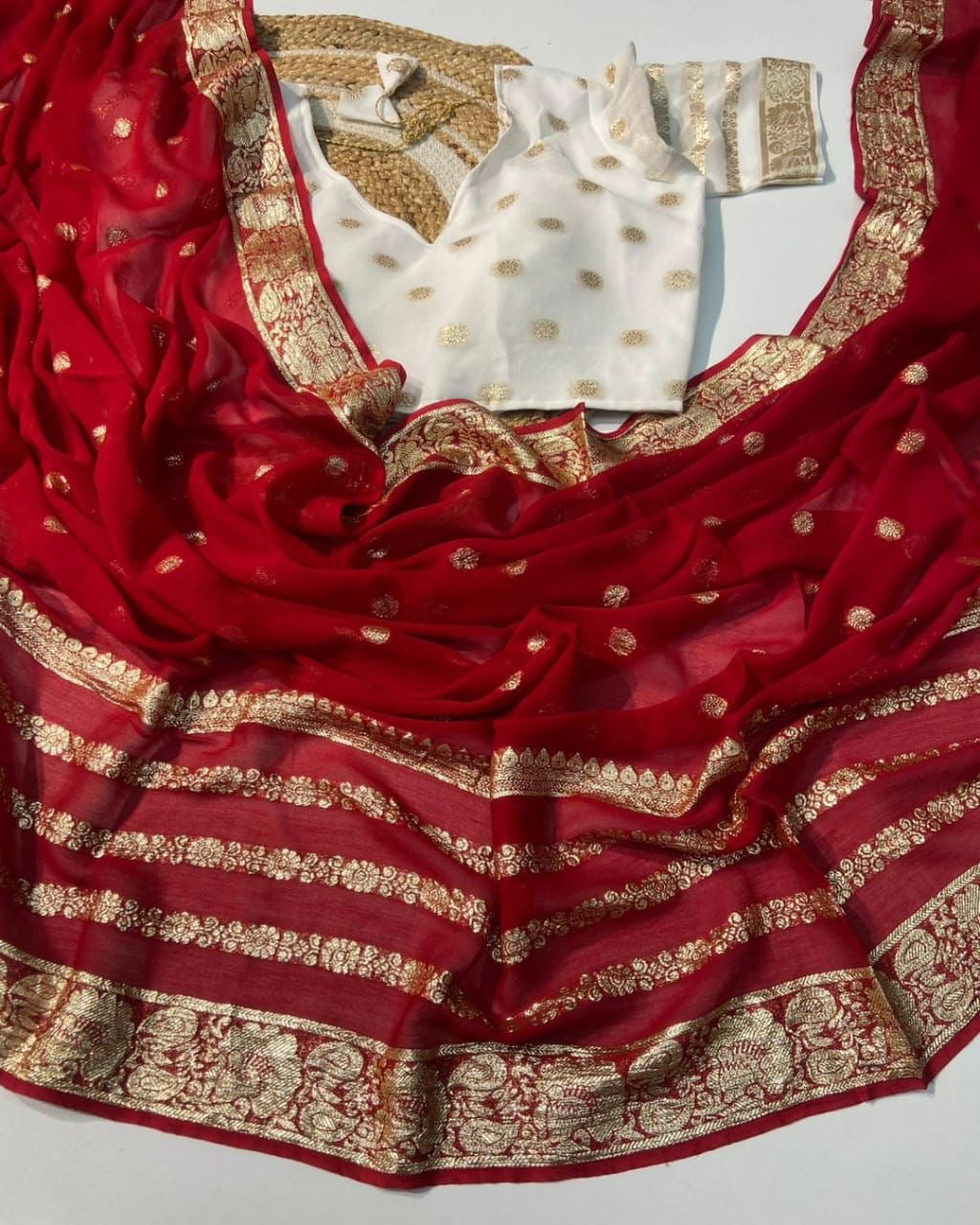 Viscose Georgette saree with stitched blouse