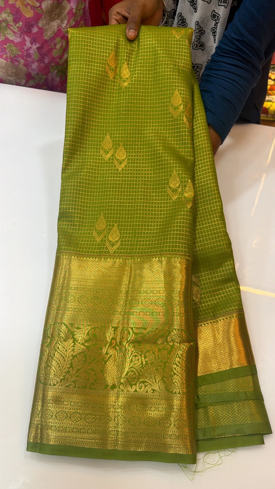 Semi Kanchi pattu