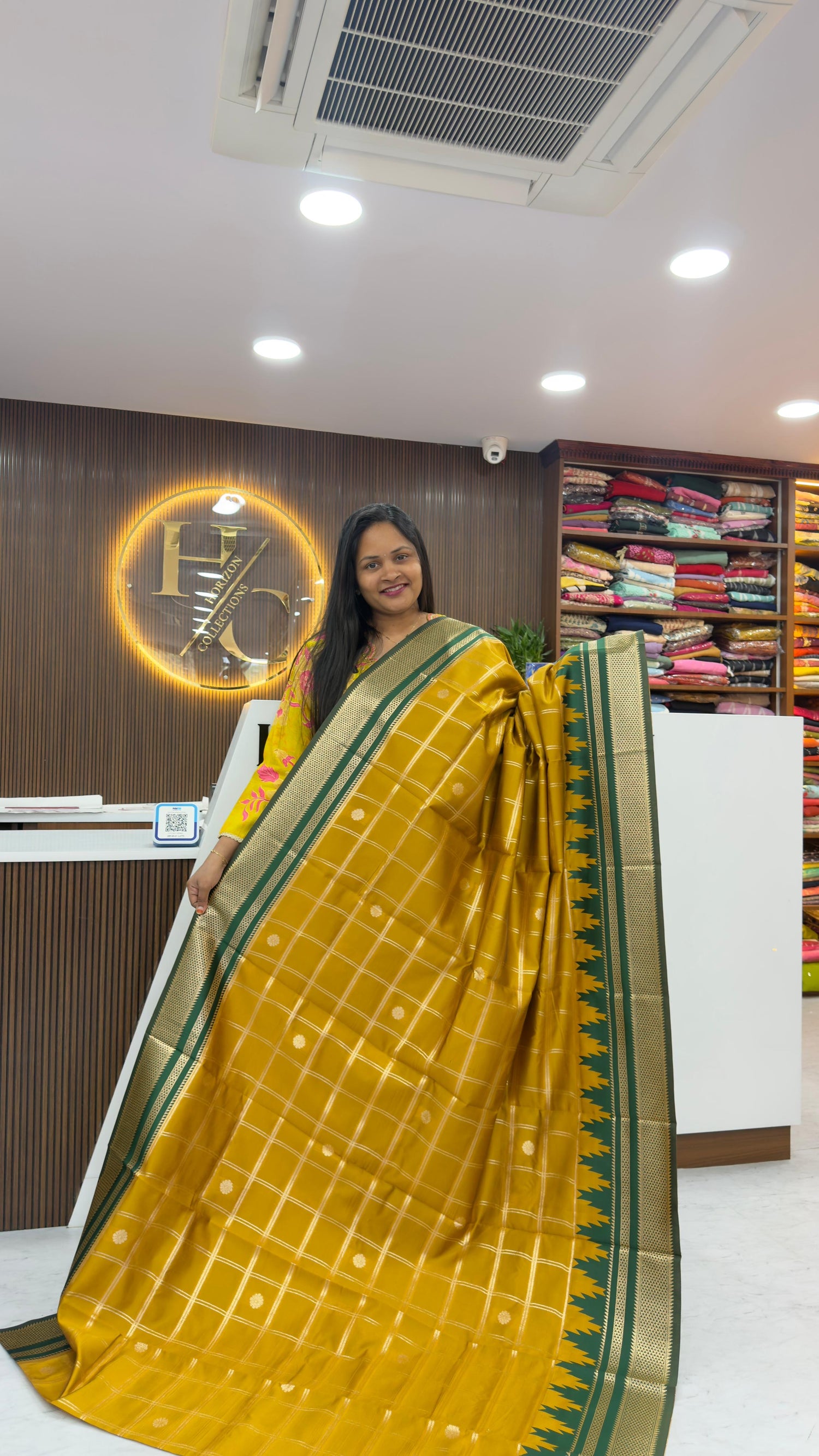 Vintage style Semi Gadwal pattern sarees