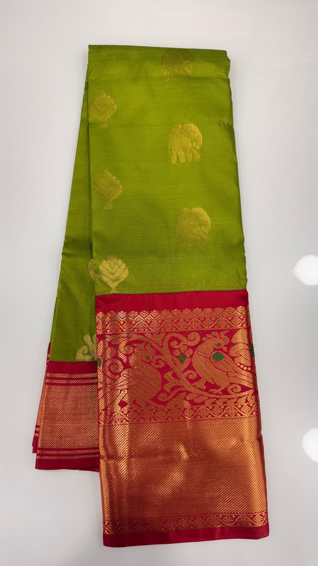 Soft Gadwal pattu saree
