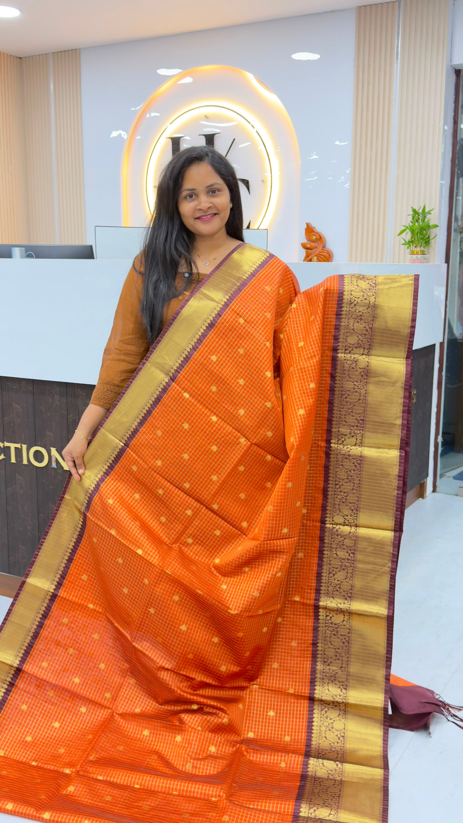 Vintage Banarasi chexs in budget range