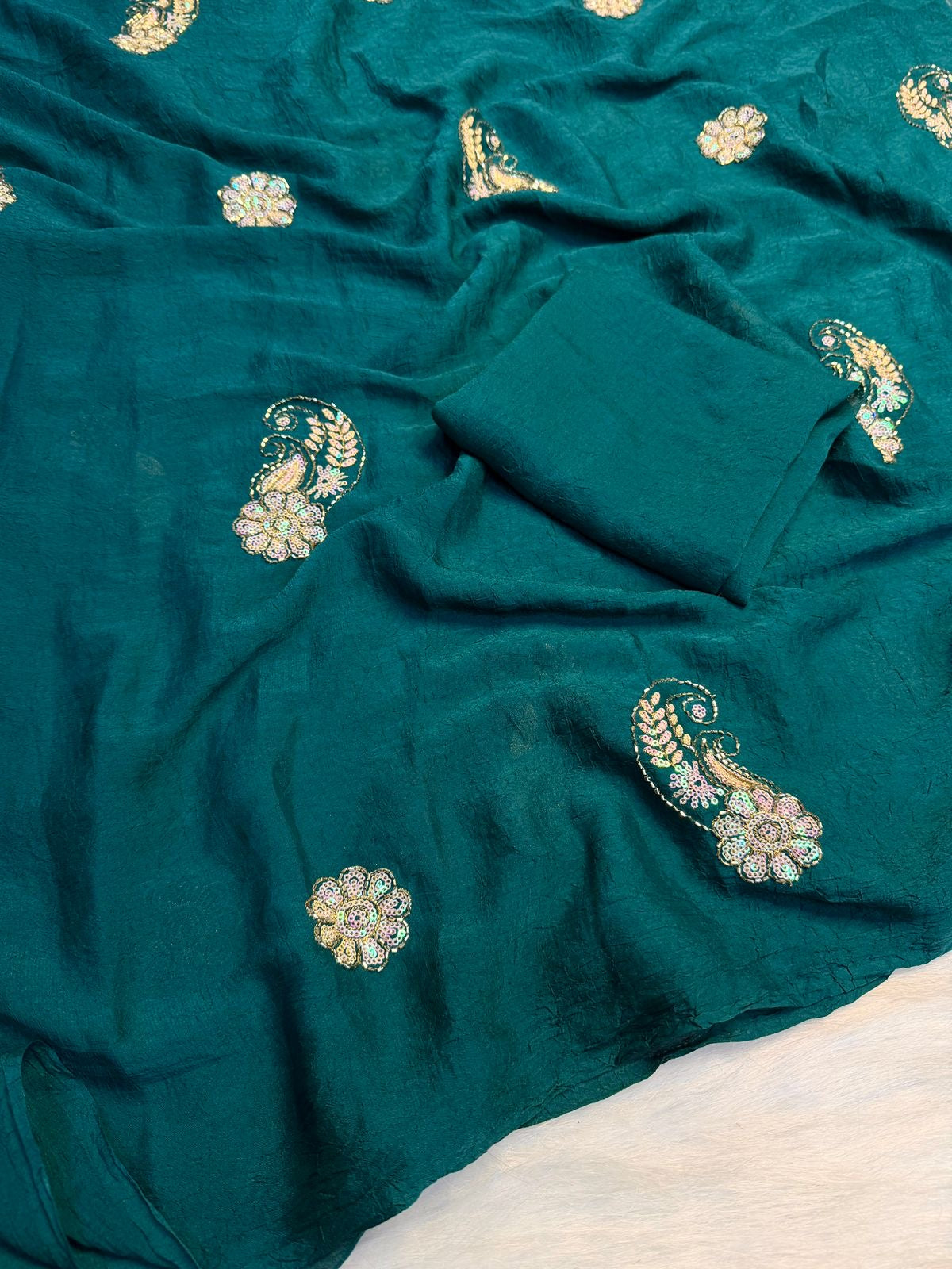 Soft crush silk embroidery and cut Dana work saree with plain running blouse(Non-Store)