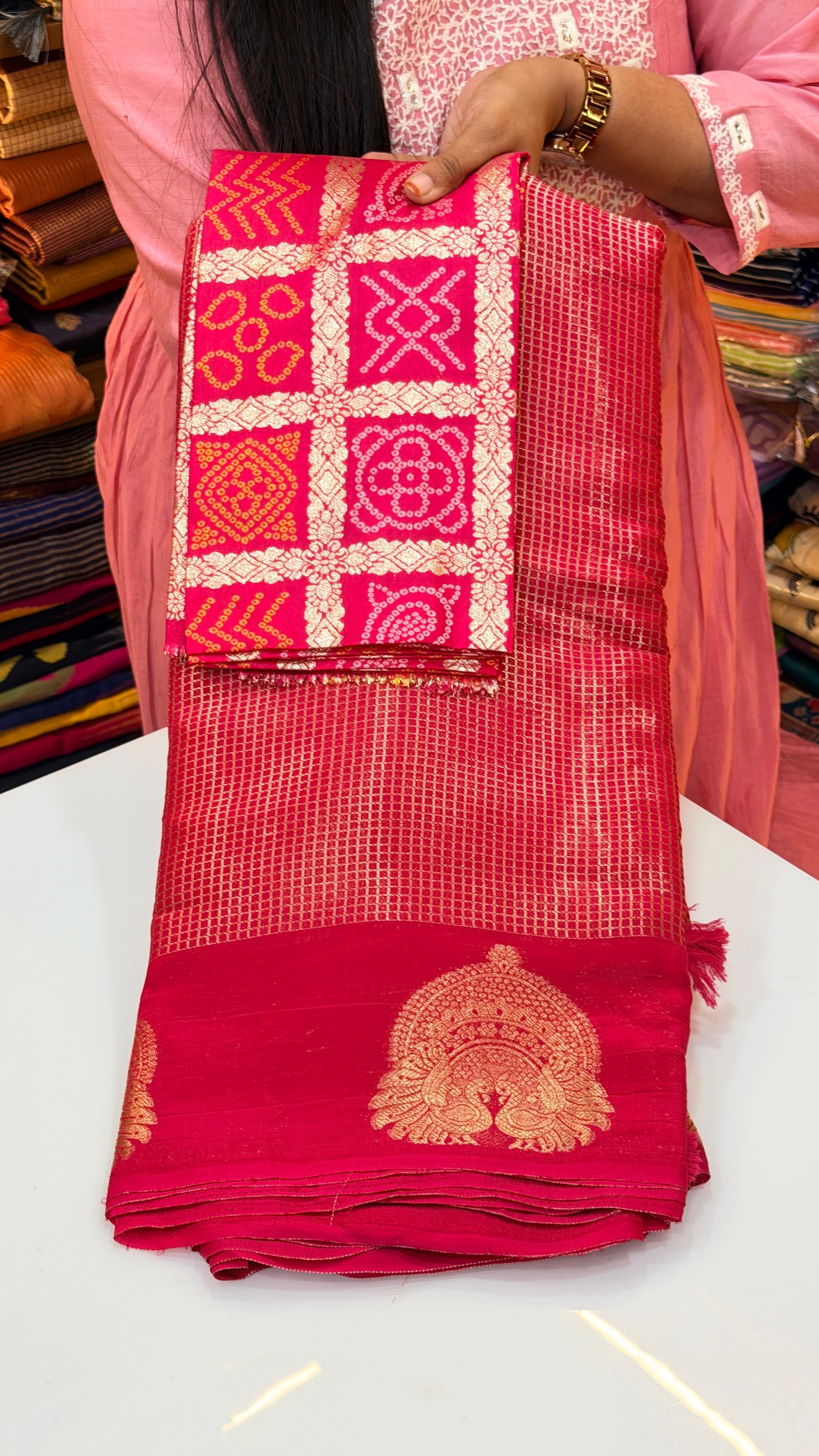 Banarasi Georgette sarees with all over zari and open borders(blouse design may vary )