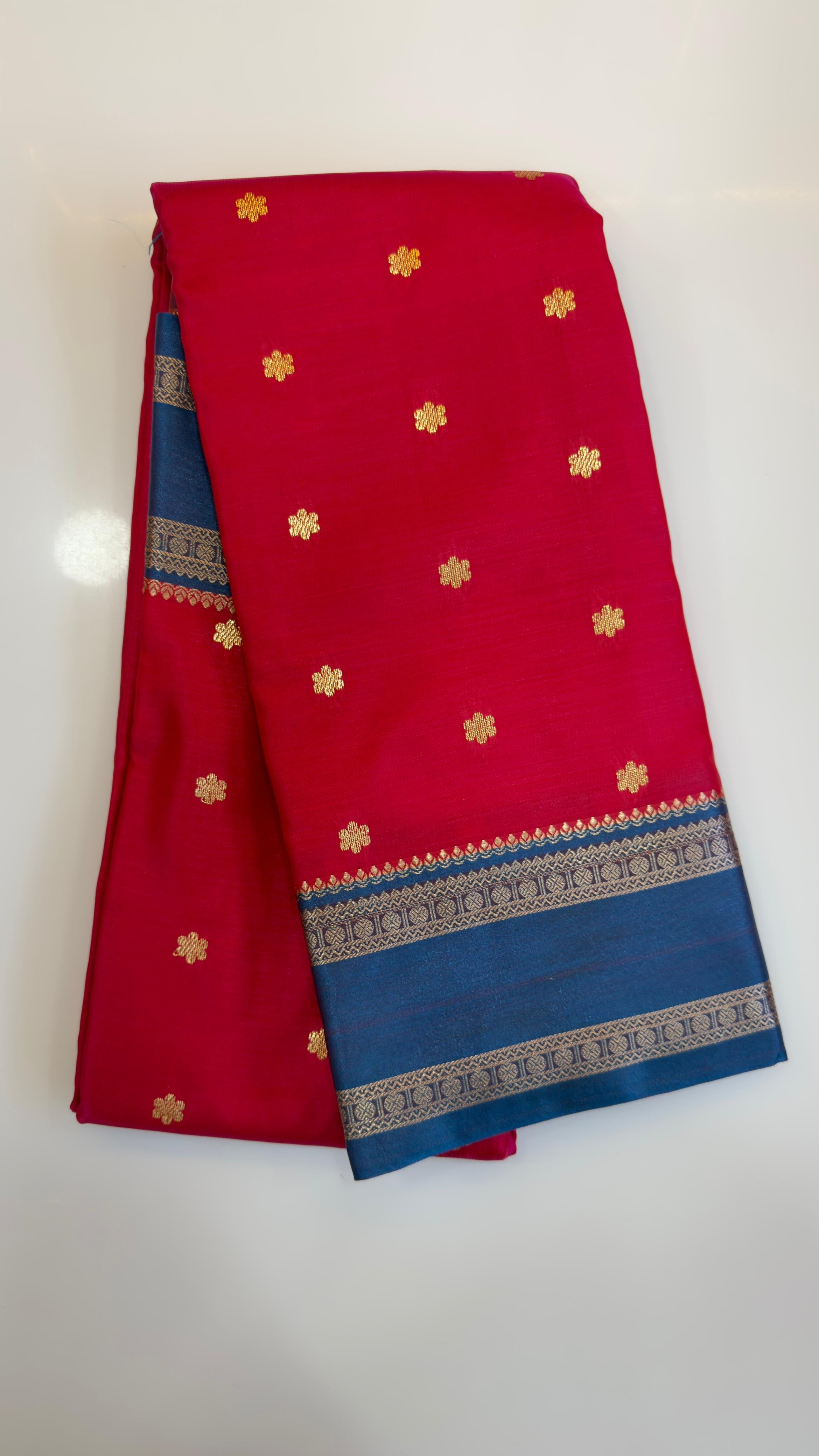 Narayani Pattu sarees small border