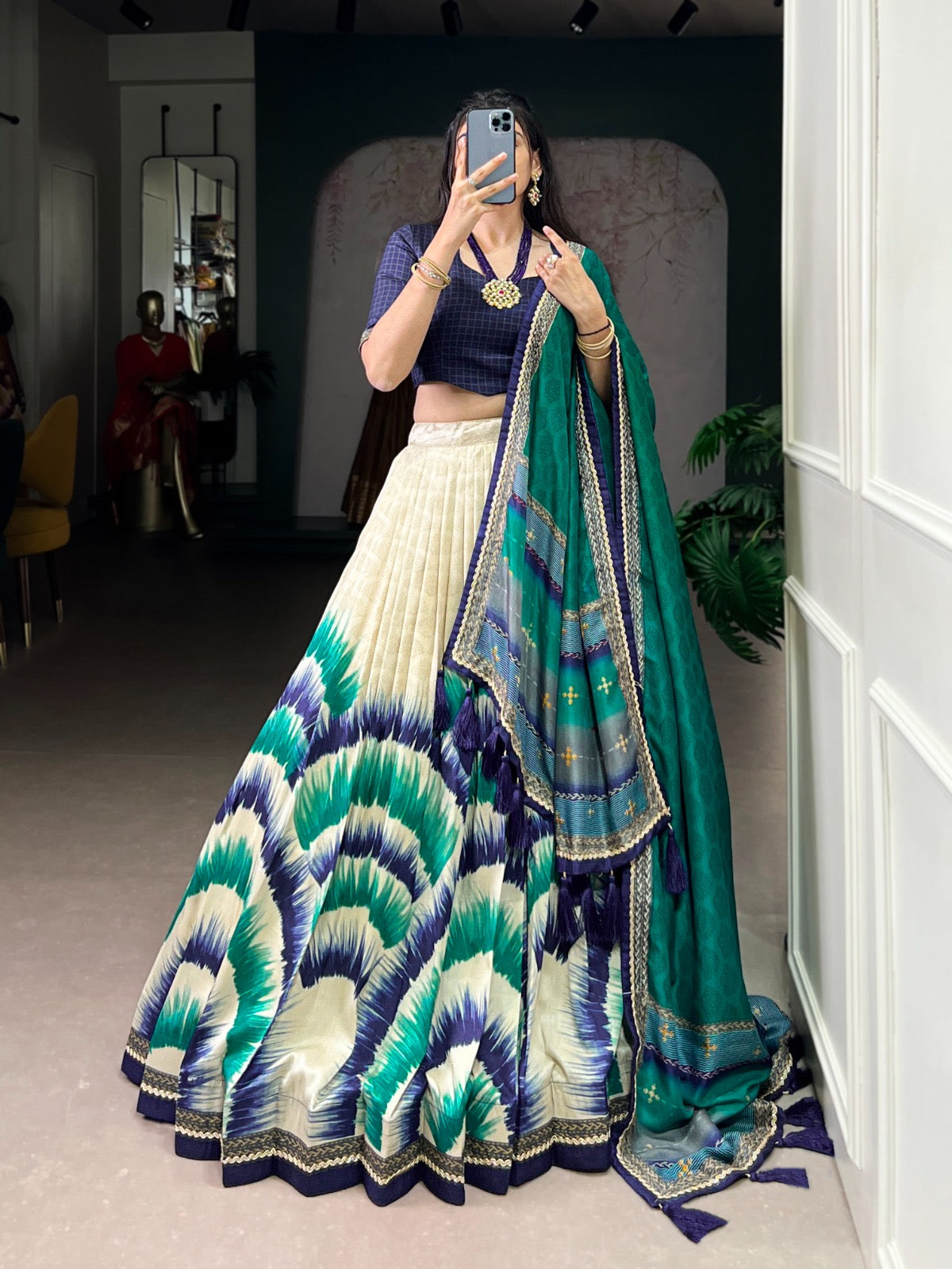 Lehenga in tie-dye prints