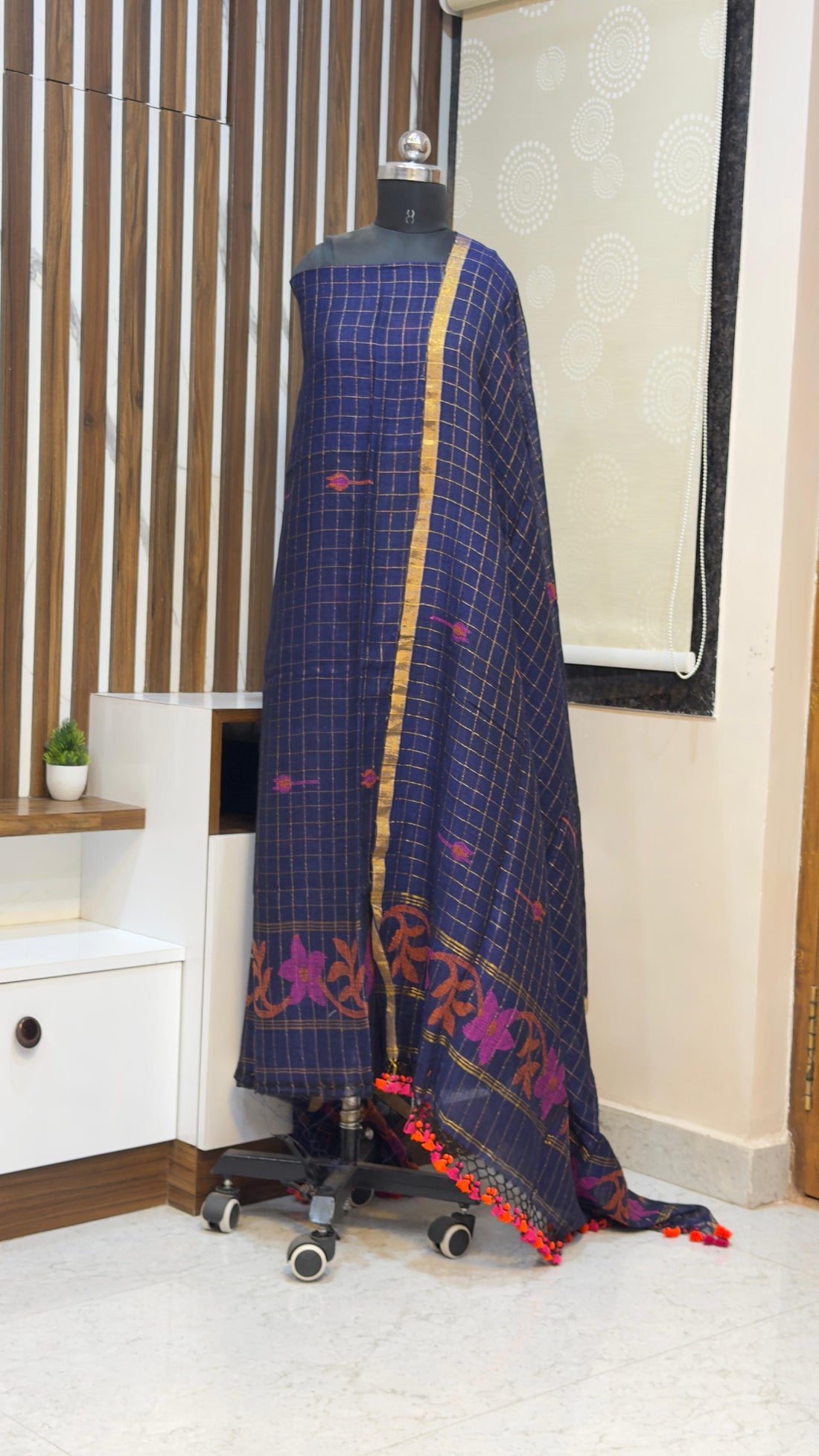 Handloom Lenin Jamdhani Dress materials