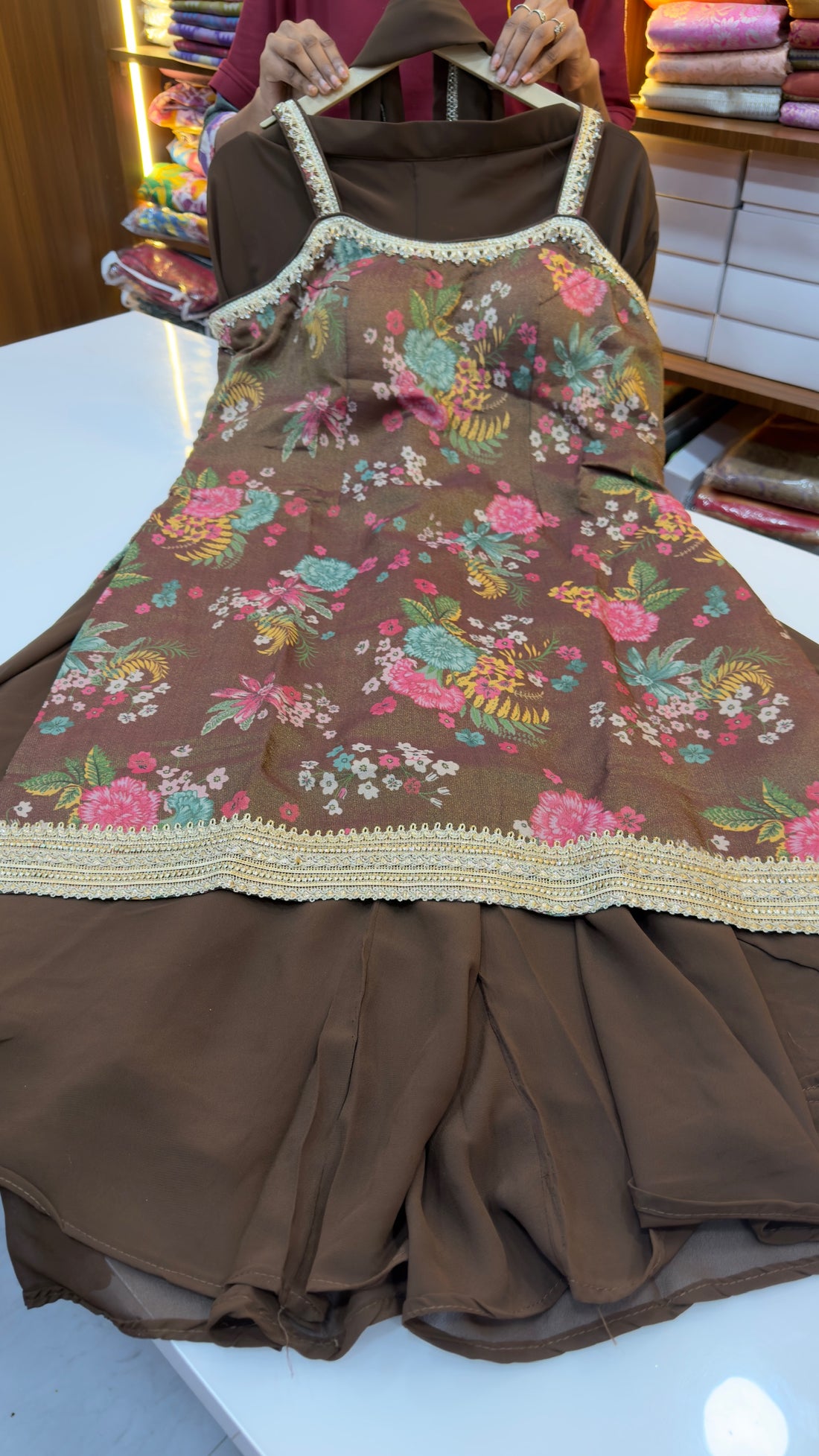 Digital florals in choco color